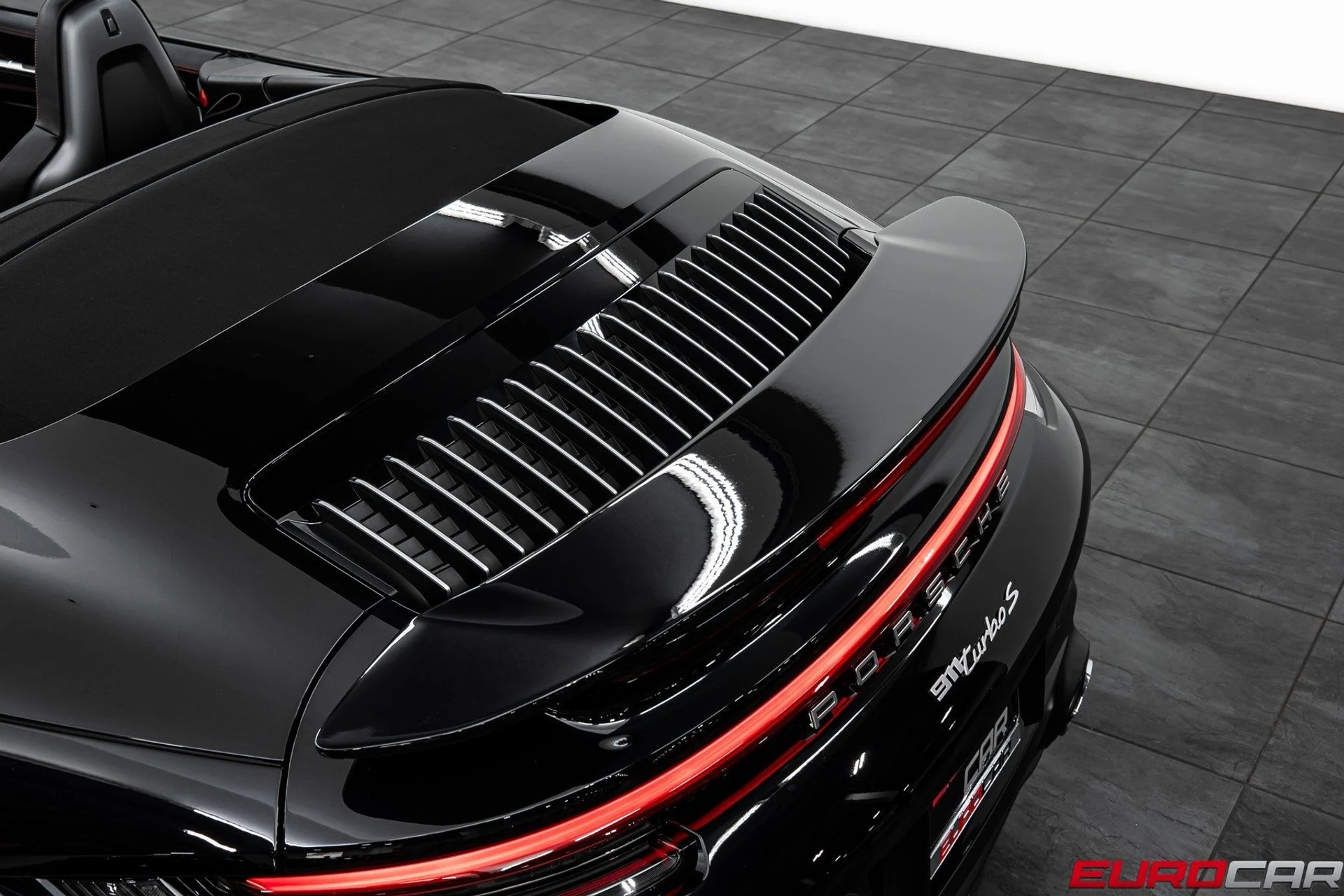 mph019_937535180_image_20_44d67a4fee