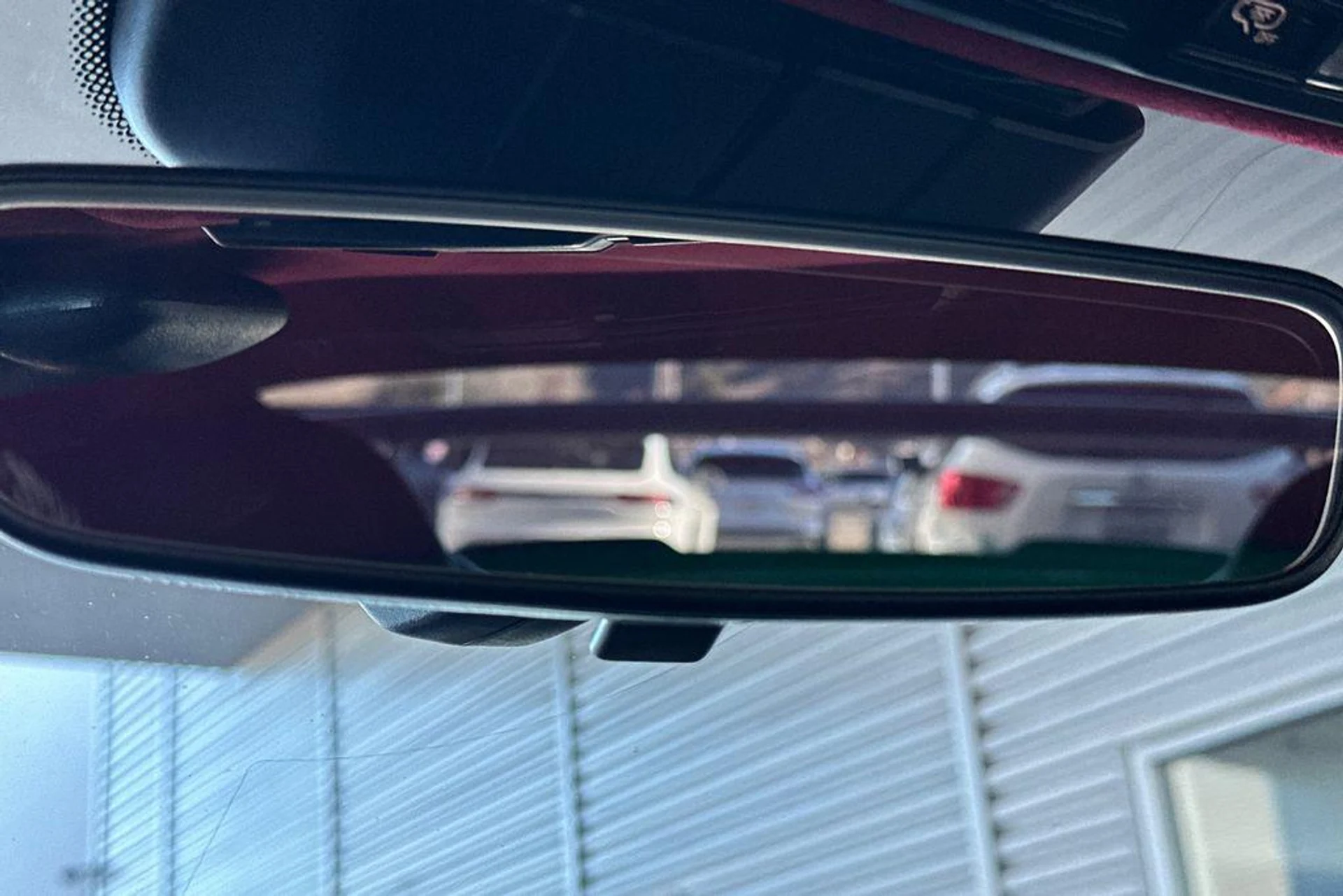 mph019_93928626_wm_Mo3_R_Ap_Bks7_Ioj1_Dwrc_Q_Ita_Ma8_043eb5a250