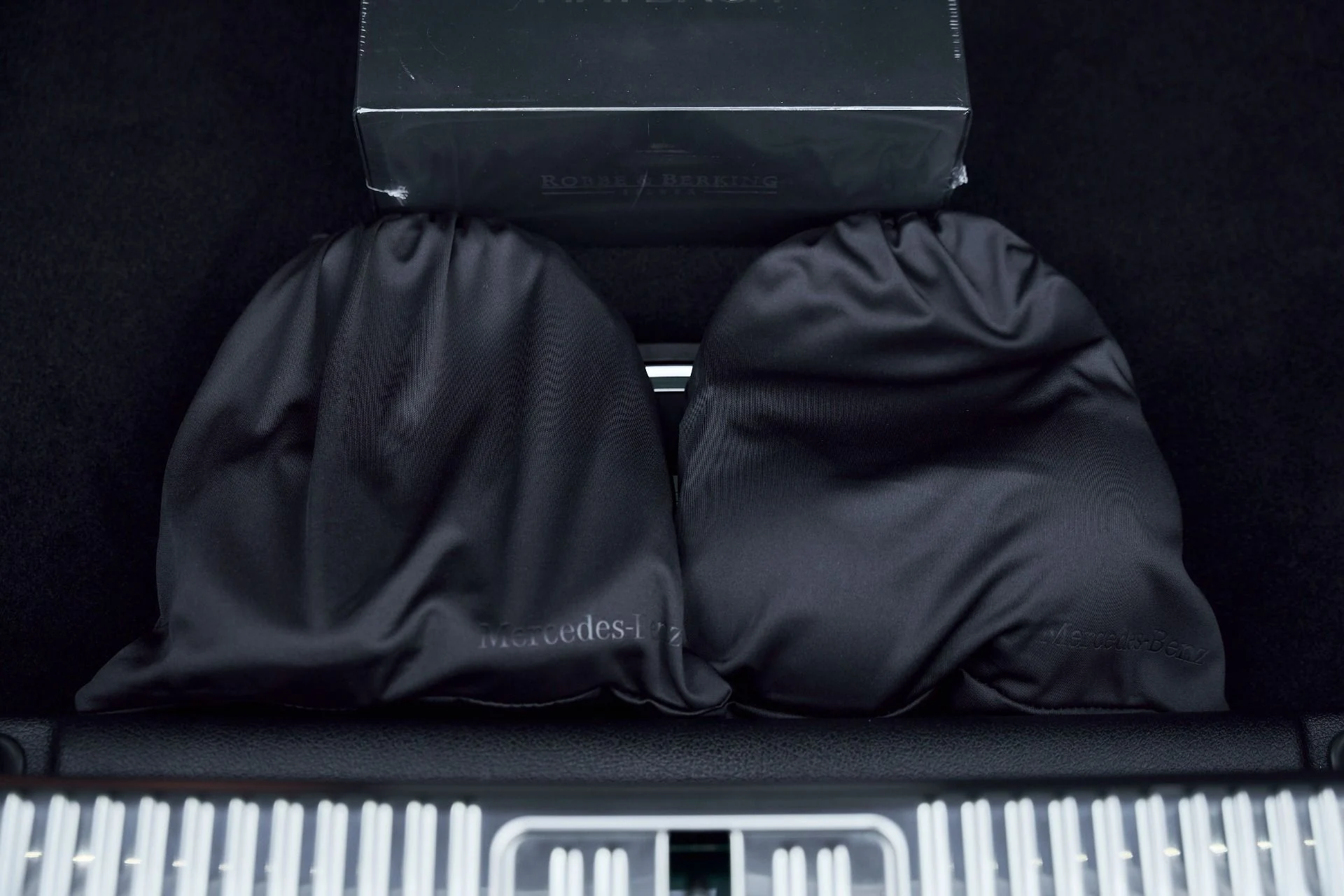 mph019_94179081_Used_2026_Mercedes_Benz_S_Class_Maybach_S_680_1769716640_9f7ad9beef