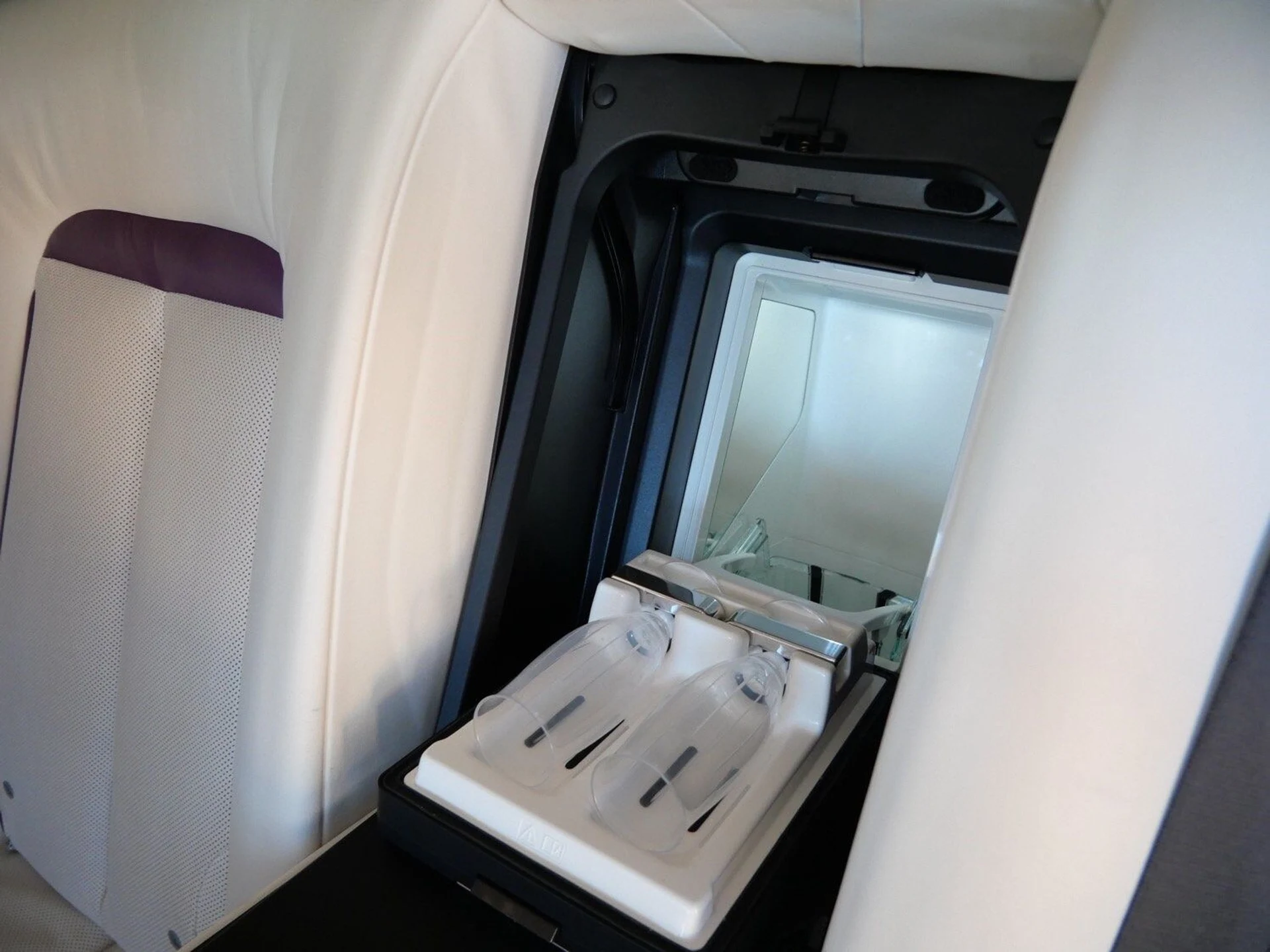 mph019_948288806_41fc4efa63f219d2853de5c3012f0fbbx_38fd18c692