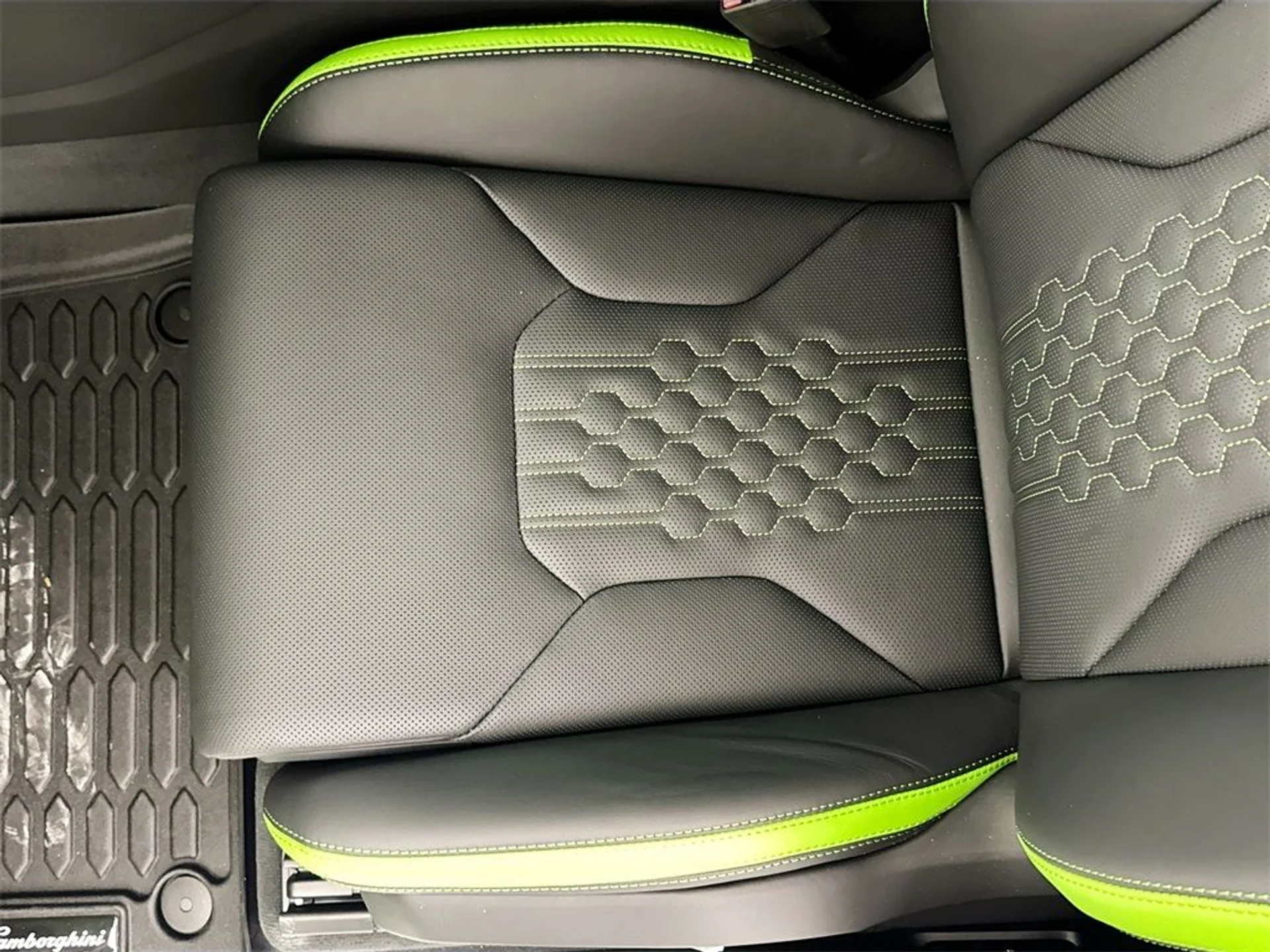 mph019_948477877_349dae5e2bc53413df33301210e1d9d8_0f10ddbc99