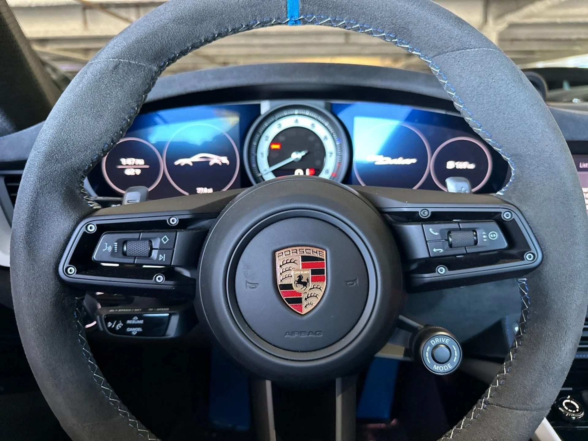 mph019_949570541_14be2349f17606e5715006ff913ca02e_3ffb093188