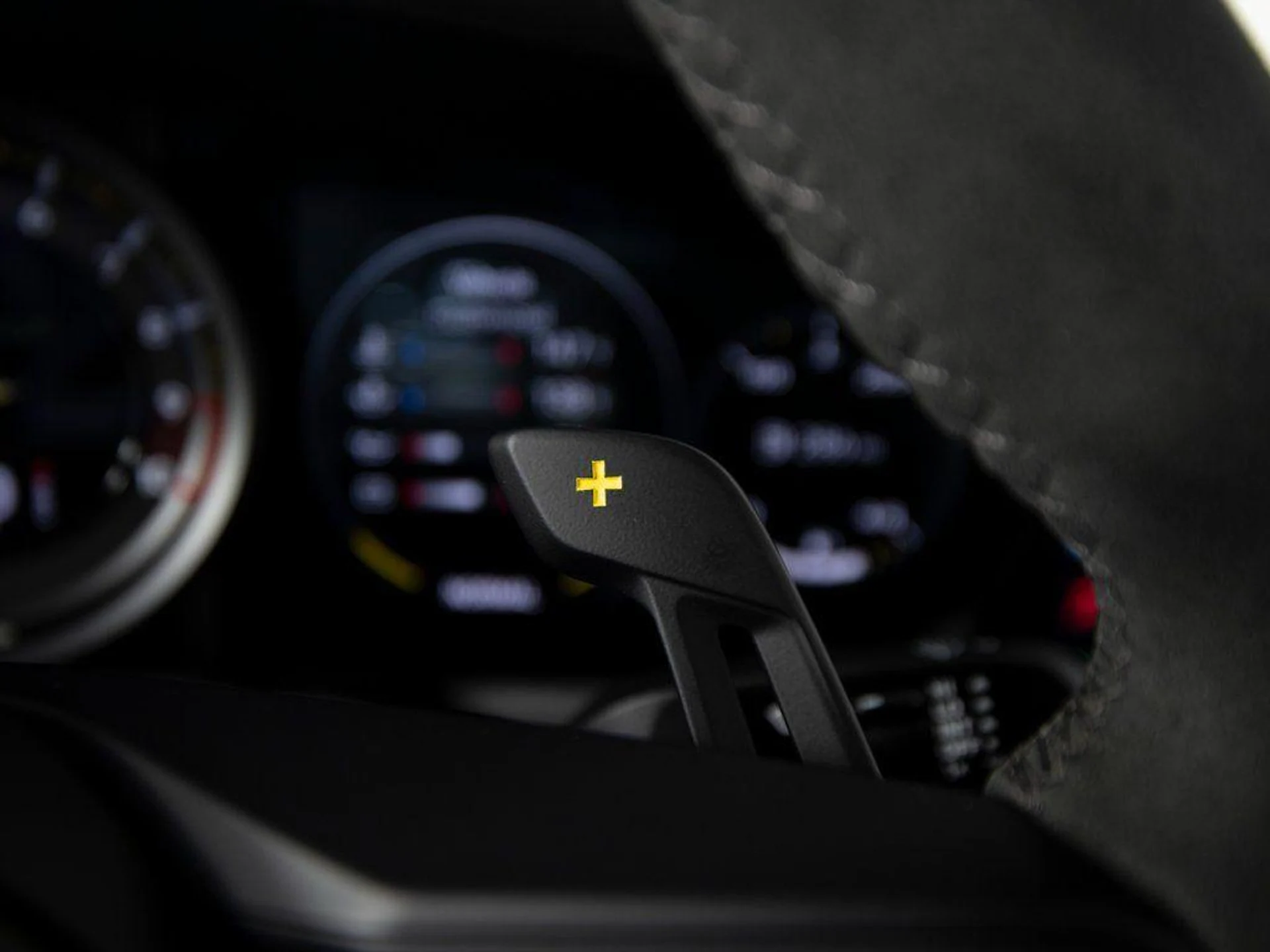 mph019_954588906_k_VC_Iz8uecg_TR_1jn_Jxwbmoc_Pqd9k_9a19e9be15