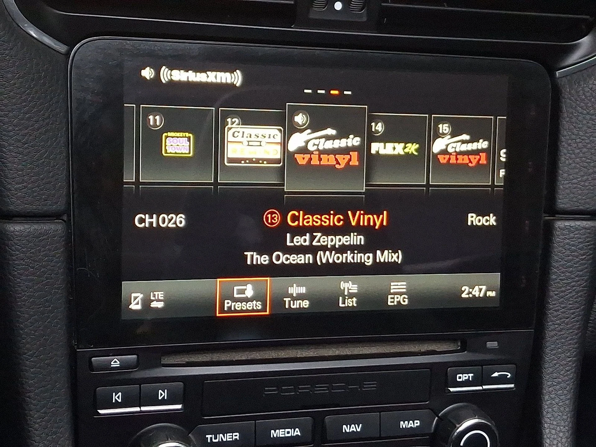 mph019_955888759_c14776c3af9a5d07750ece12d19256c5_cc5c5cf390