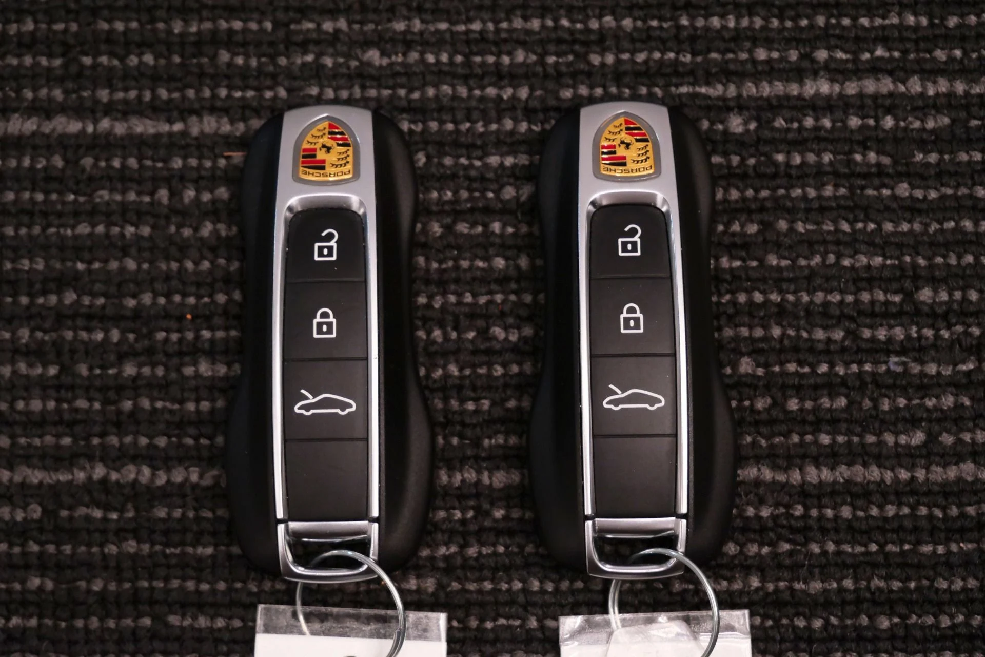 mph019_960253351_Used_2020_Porsche_911_Carrera_Premium_Package_Leather_Interior_Package_1773071212_d18eb84eb5