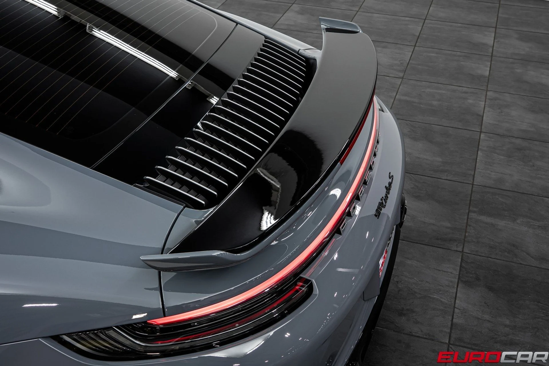 mph019_960620317_image_20_6e8bf50212