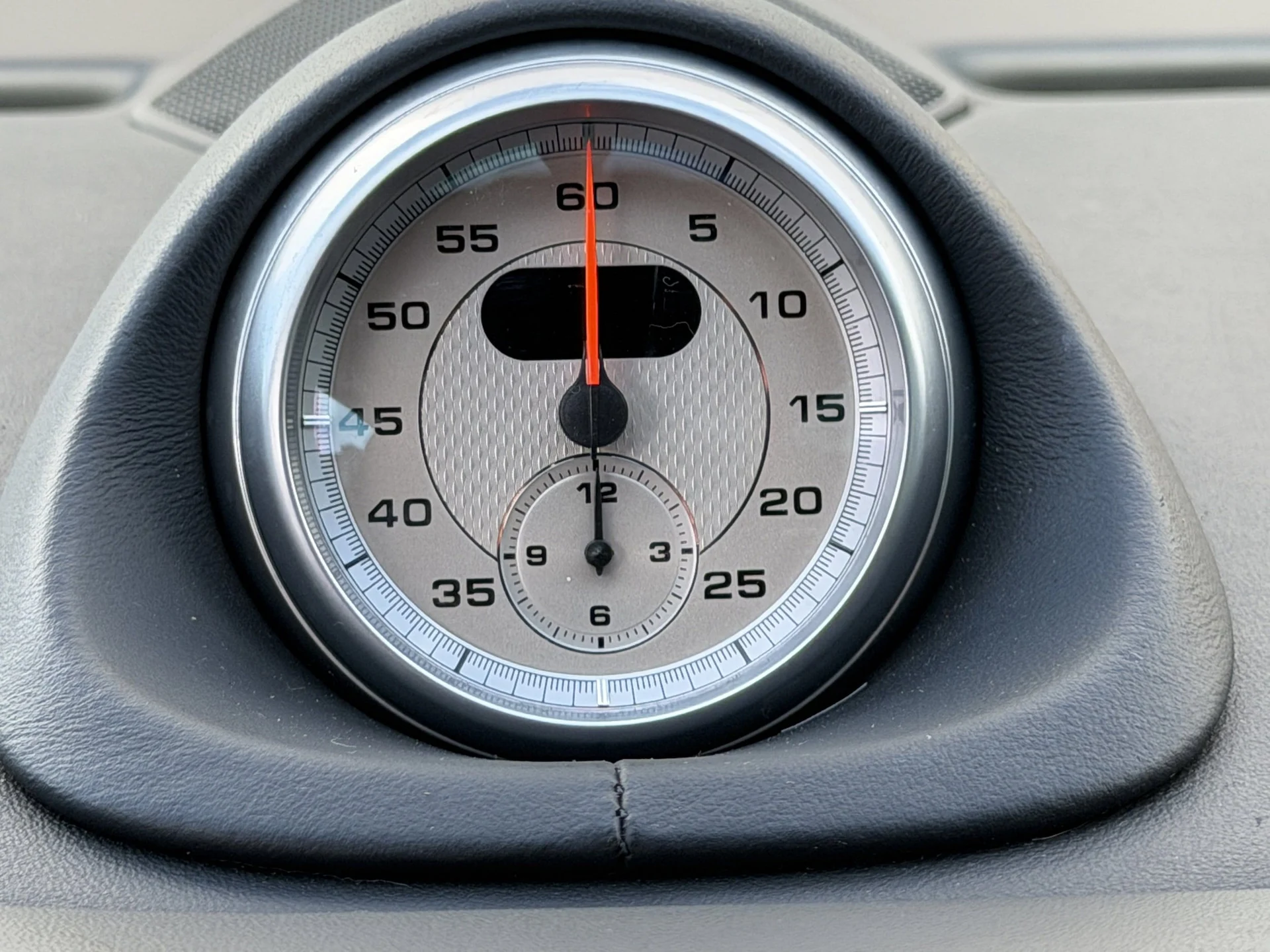 mph019_964112479_a536c3cd2eb682f20b09b791b879a622x_03a9fecd62