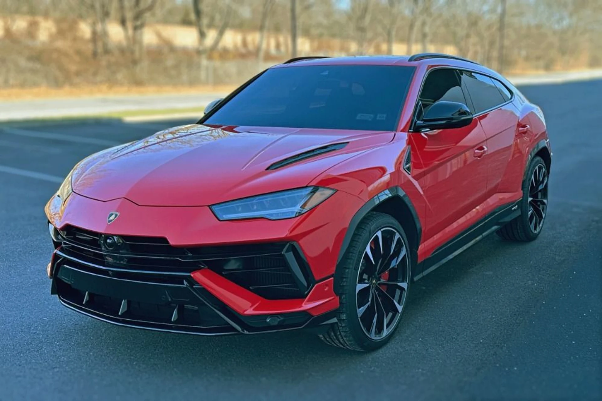 mph019_966397492_Used_2024_Lamborghini_Urus_S_1766489865_2a7ad53947