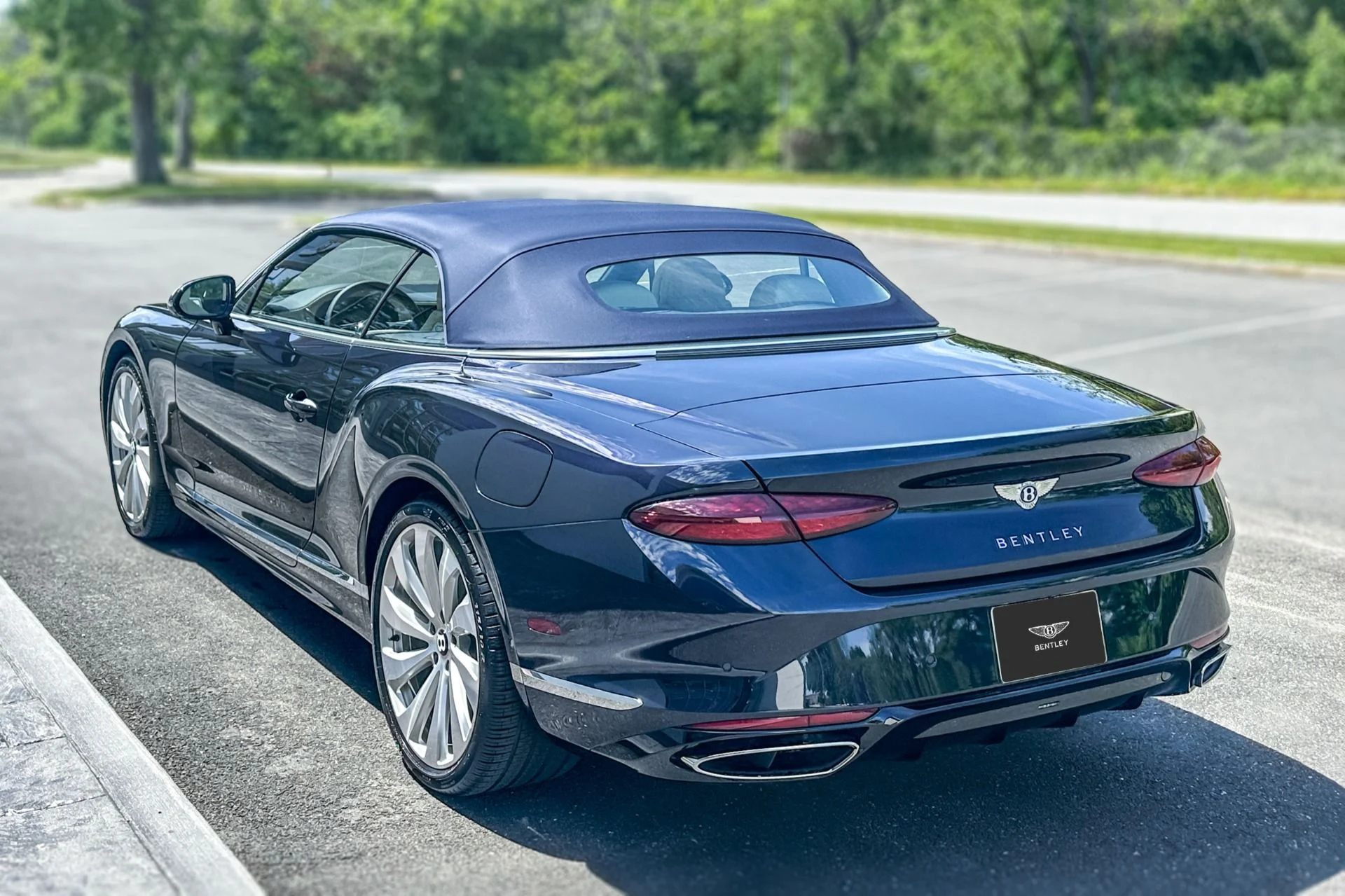 mph019_970166769_New_2026_Bentley_Continental_GT_GTC_1779707552_0ebaba8d2d