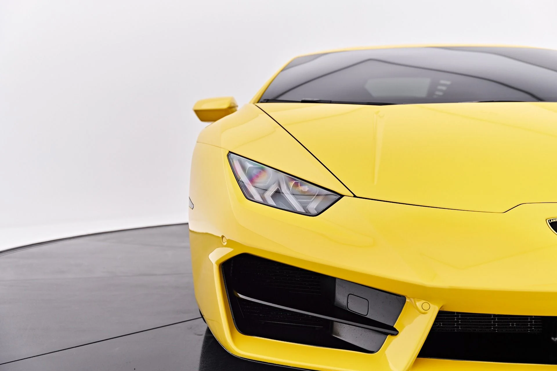 mph019_970192092_Used_2017_Lamborghini_Huracan_1786046242_f0cce0415b