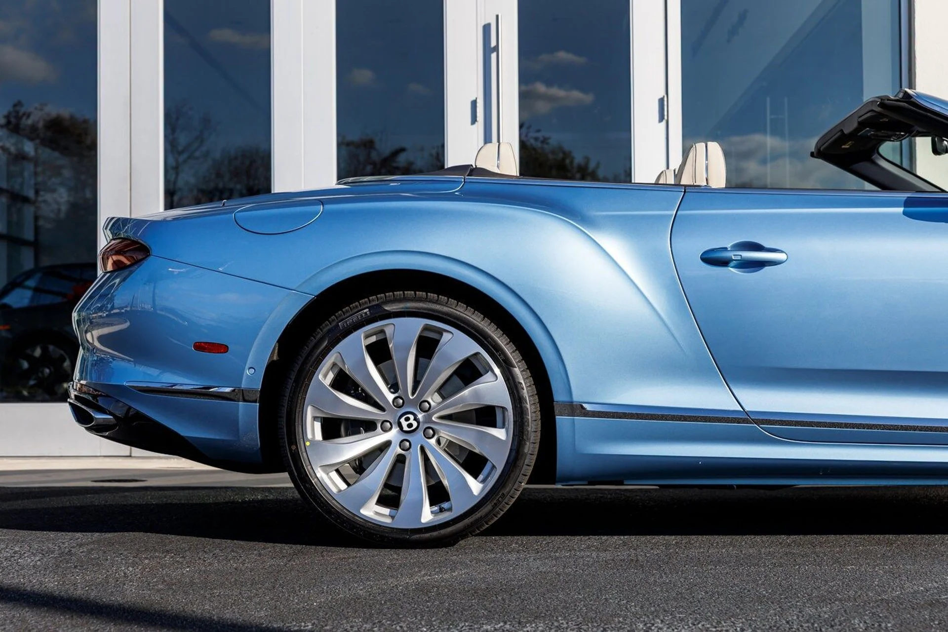 mph019_977891591_2175f5ae1f880a108751b5b98de566a4x_1e9df8e673