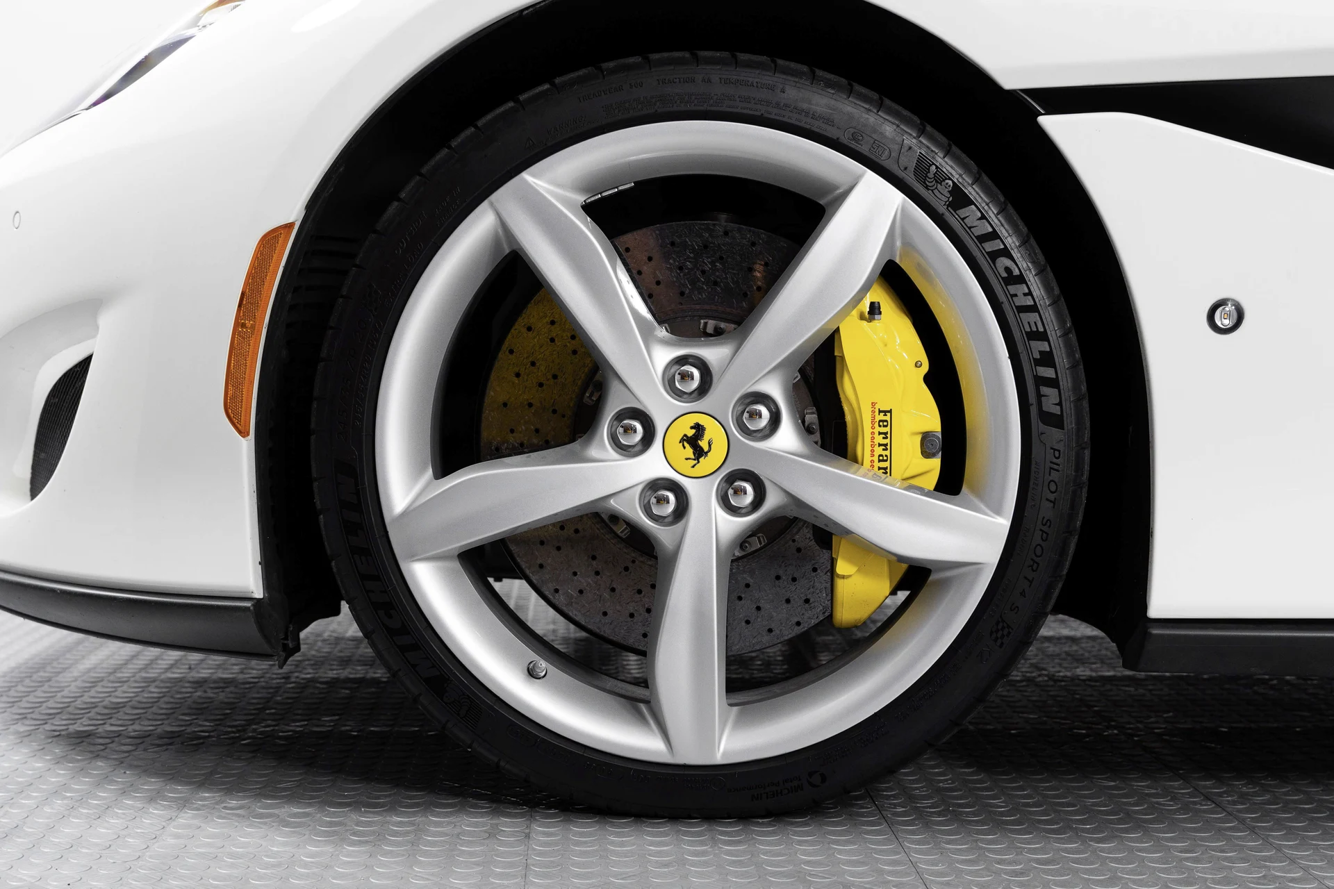 mph019_978488261_382a34c544cb2433aae3c3fc94bdd119_3b1d84380c