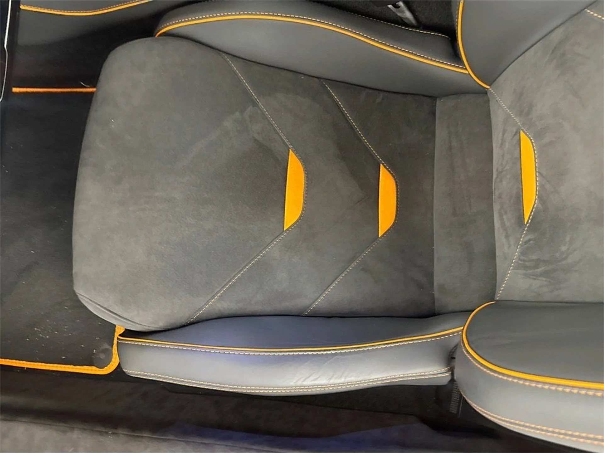 mph019_980386885_7deccd0a4d6399aab7cb0a2d265b0c0b_8a56b65677