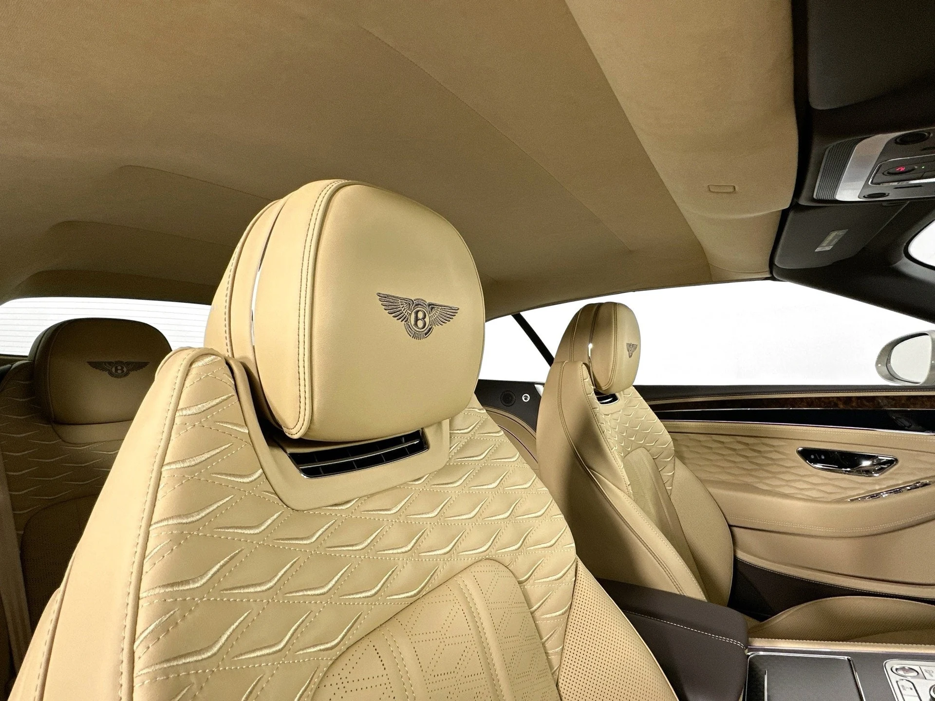 mph019_988716623_20_521936e031