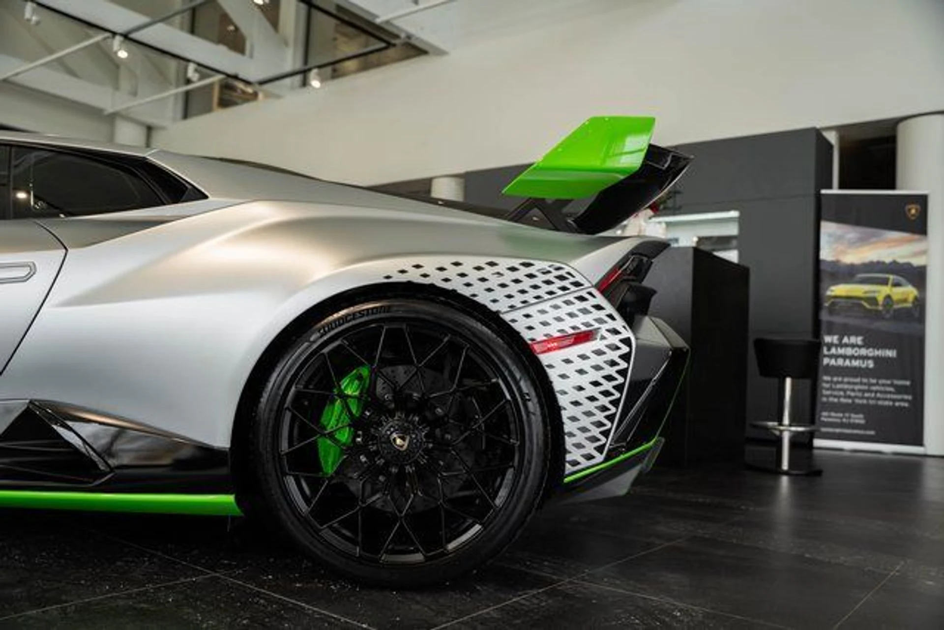 mph019_989678712_3c5a7a0f1bb86654e91656b923898c93_5c3248d323