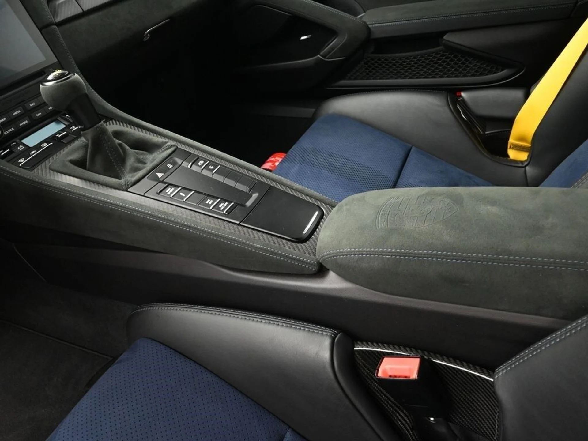 mph019_992129479_7c172b222abdea38b72e0c7d8912d9c1x_10f544ecea