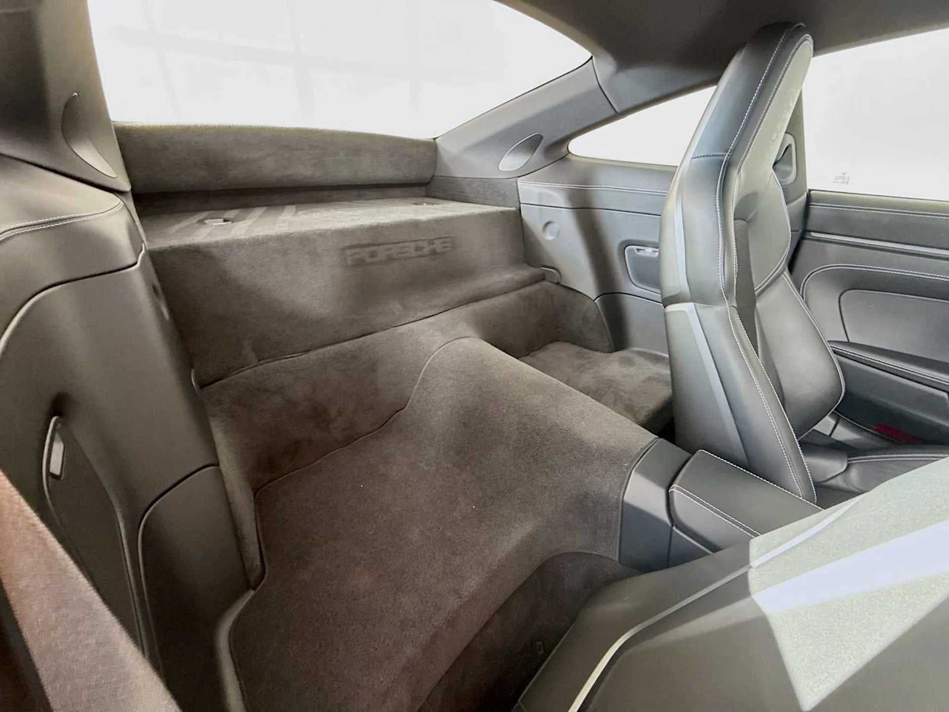 mph020_1002592565_21_b8f7fe3cae