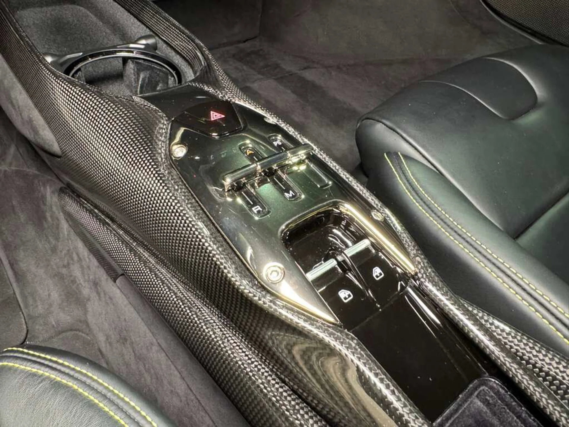 mph020_100347875_8d4a53d95dfbee53f3ddbeee0d264c03_e33a161d8b