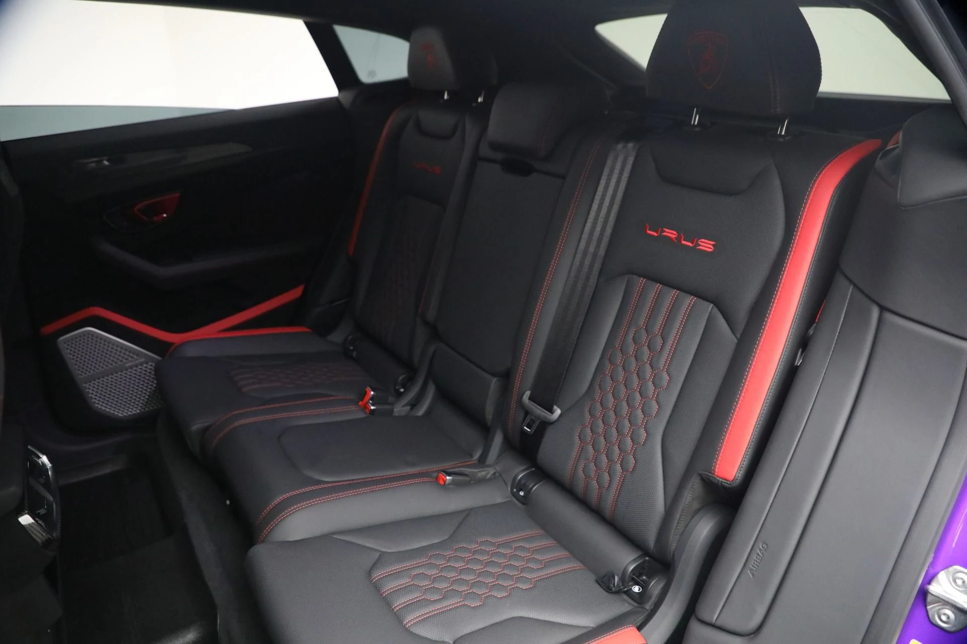 mph020_1006450603_Used_2024_Lamborghini_Urus_Performante_1770476069_32452105a5