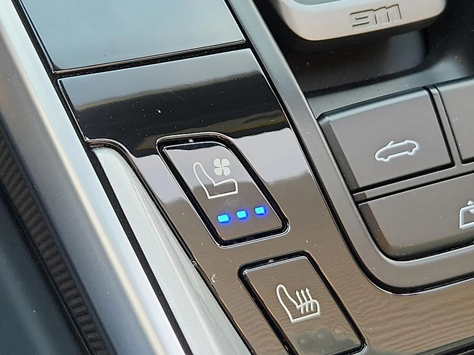 mph020_1007037301_mt_C_Die_Su2_Th_Yq43_V_Xy4nx_Adq_D3o_b2adbe3312