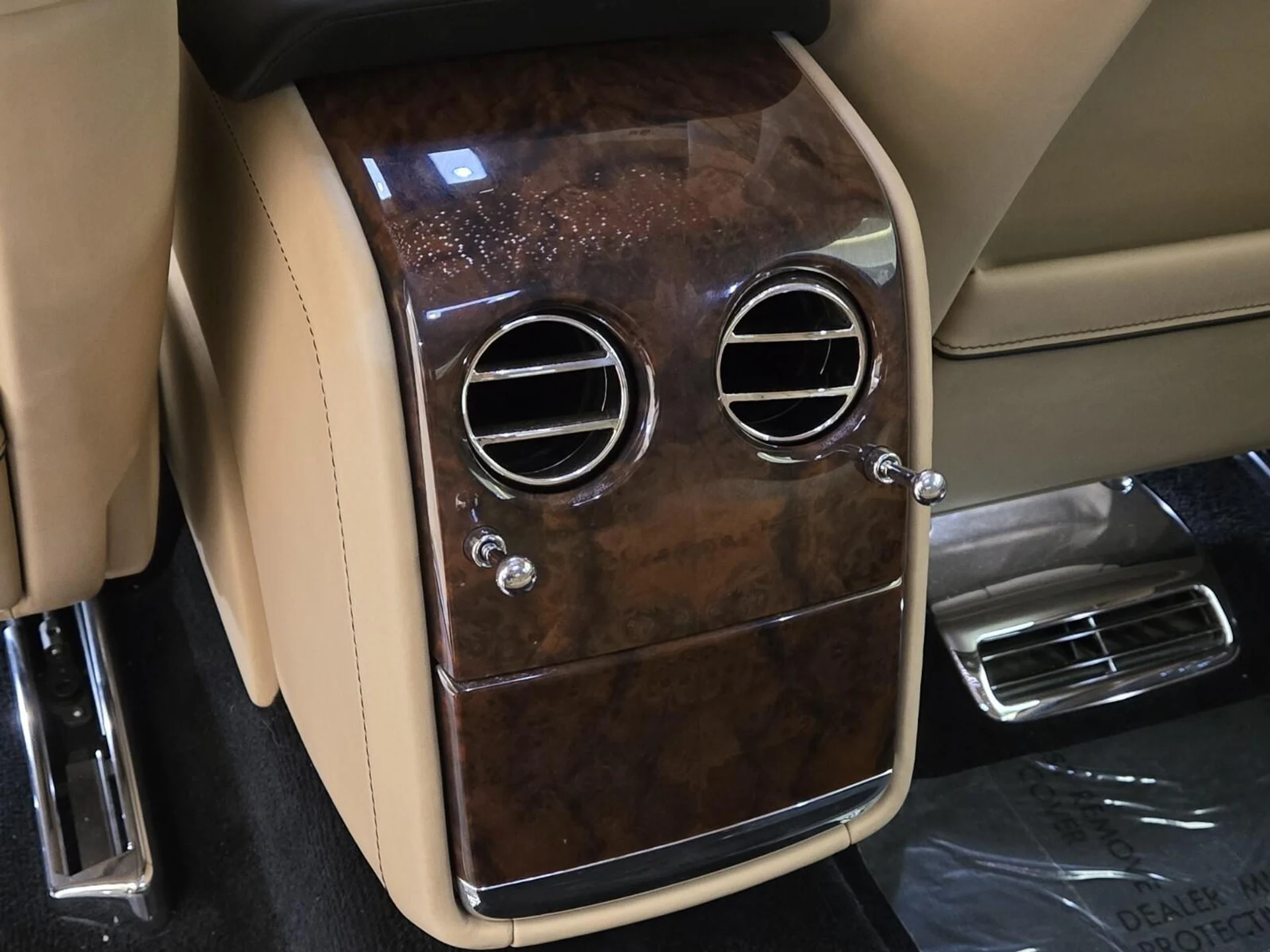 mph020_1019595665_Used_2020_Rolls_Royce_Phantom_1759992239_41985a3cd7