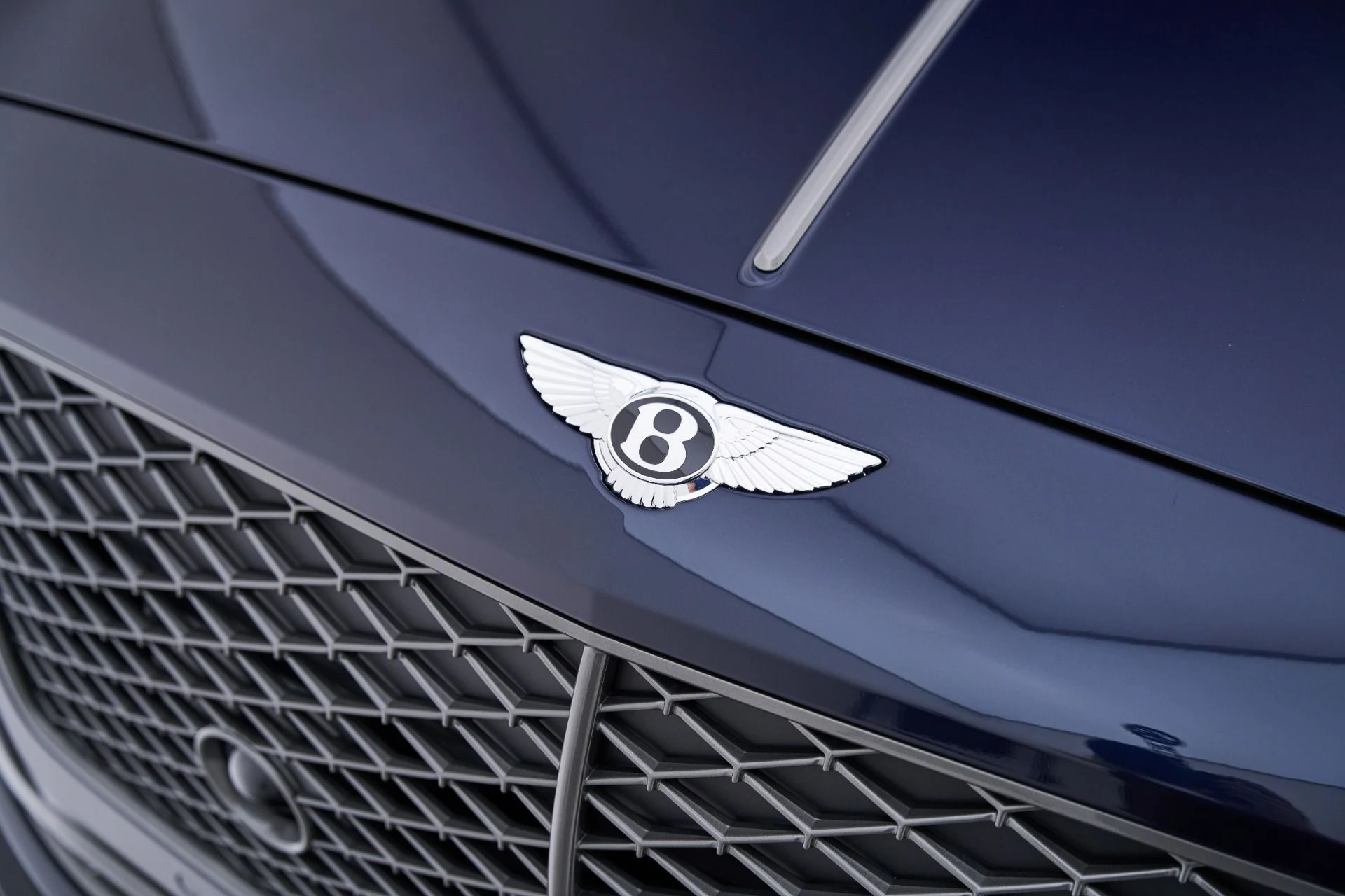 mph020_1022213616_Used_2025_Bentley_Flying_Spur_Speed_1793037811_1b1afab060
