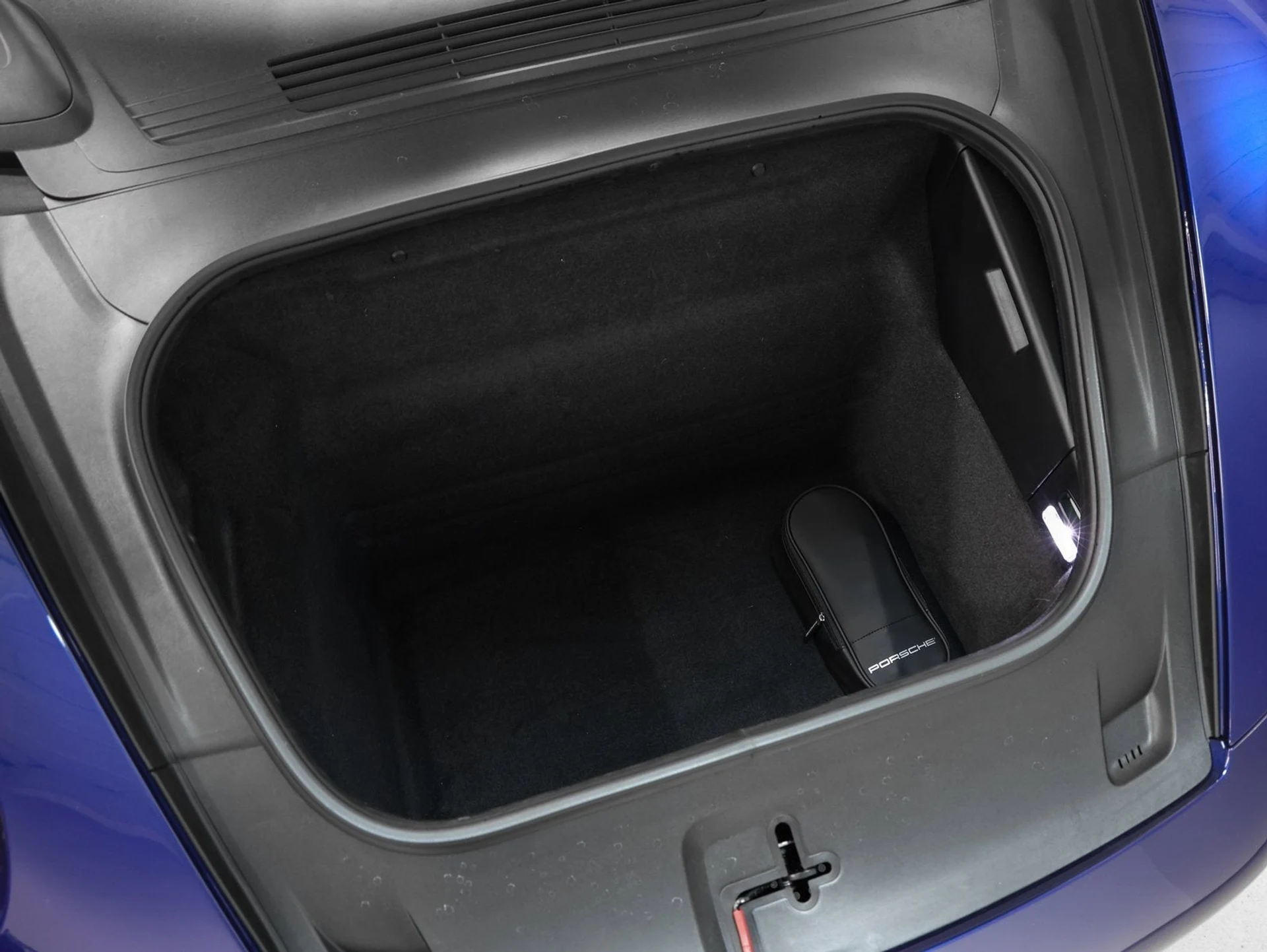 mph020_102345917_21_04c821f6f9