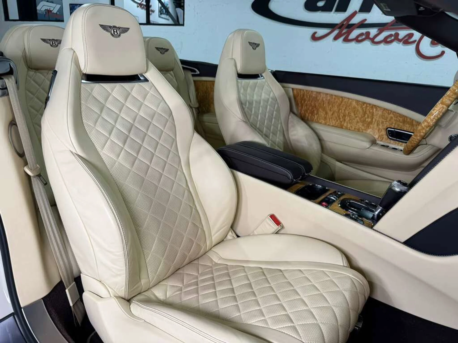 mph020_1025934426_eac5e8e12c628f24d912b7eb5bafe3eb_929bf94414