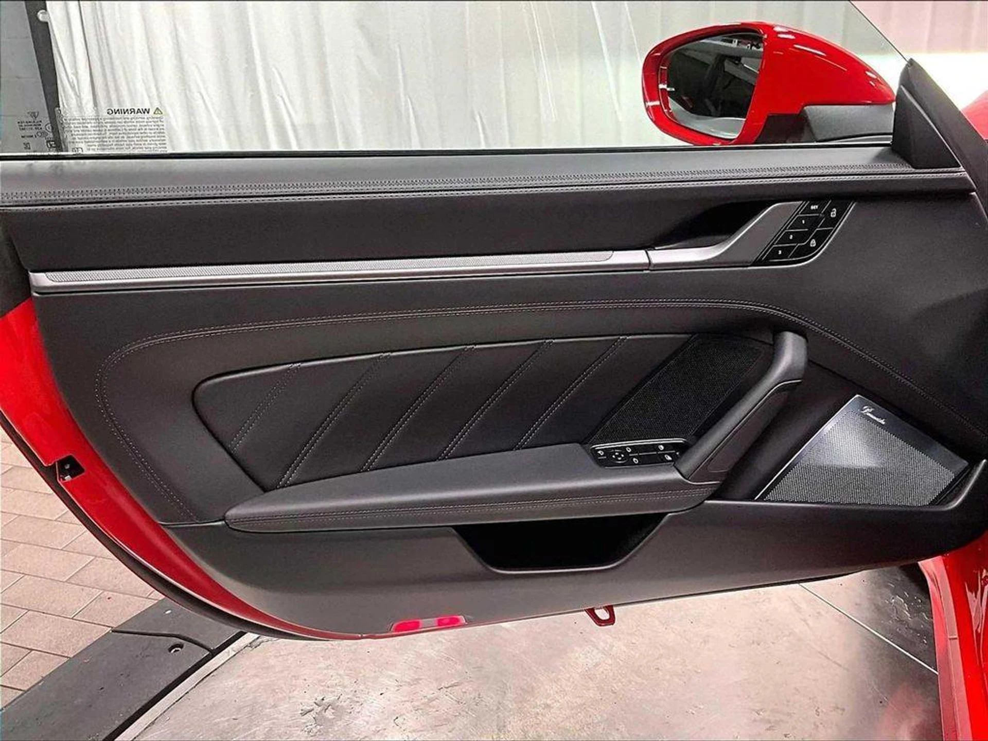 mph020_1032093128_b_Lvf_Ni8j_Tux3_YNOING_0_ETG_Jnh_I_b333600eea