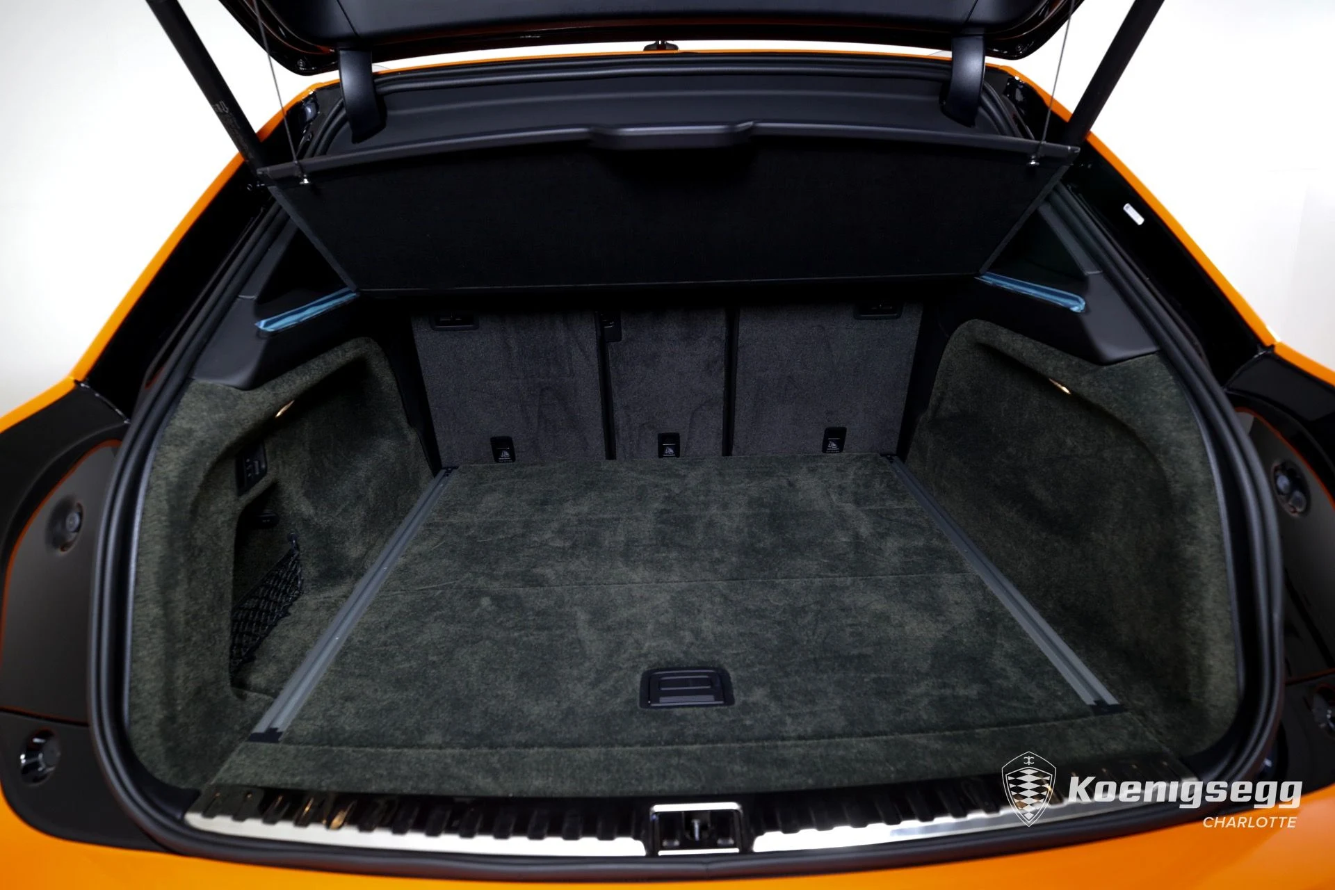 mph020_1034891613_Used_2022_Bentley_Bentayga_V8_1713469651_af9acdf280