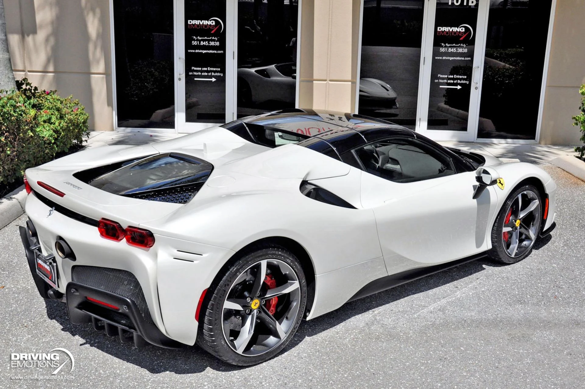 mph020_1037995368_859_p21_l_576ab21e6e