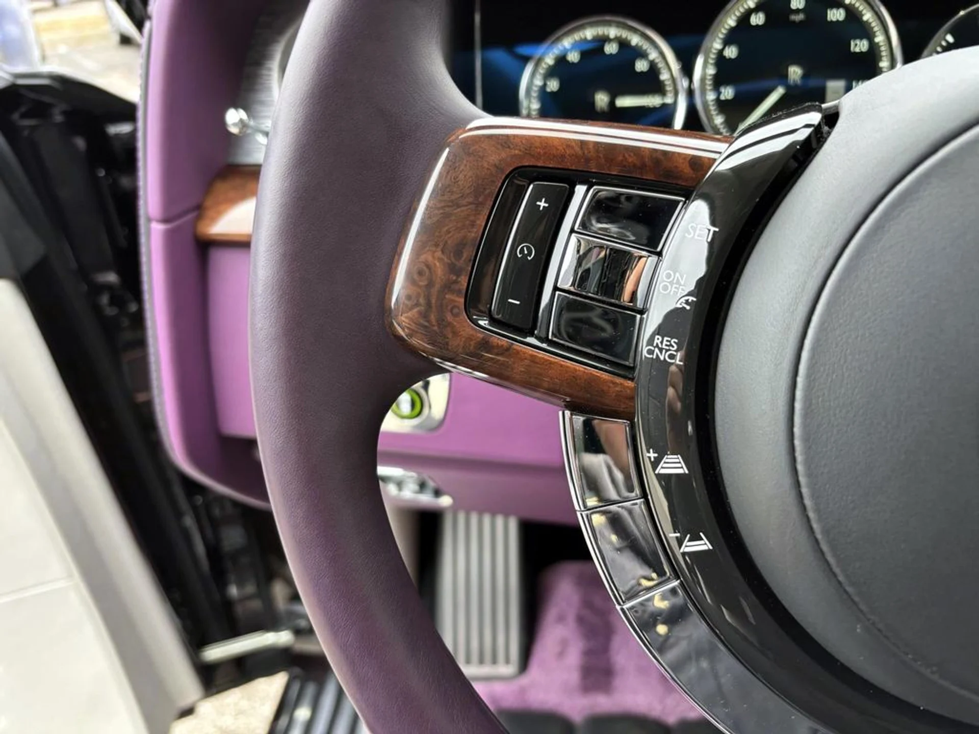 mph020_1038173239_0e34ff31d0a8843baf08b3e462dd3e7ax_036290603a