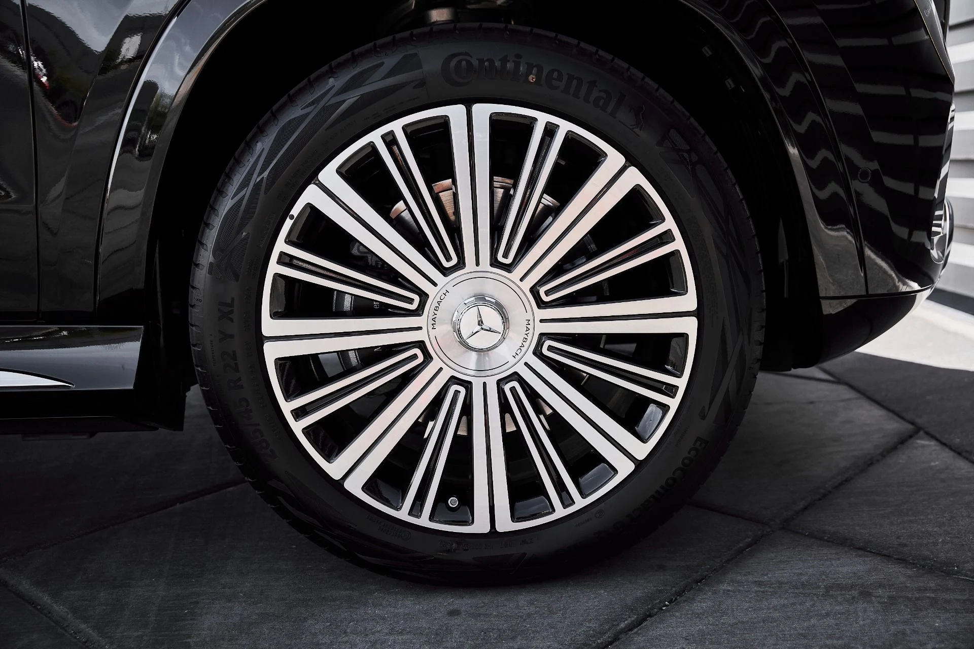 mph020_1039085732_Used_2026_Mercedes_Benz_GLS_Maybach_GLS_600_1776732765_fbc2a29ea6