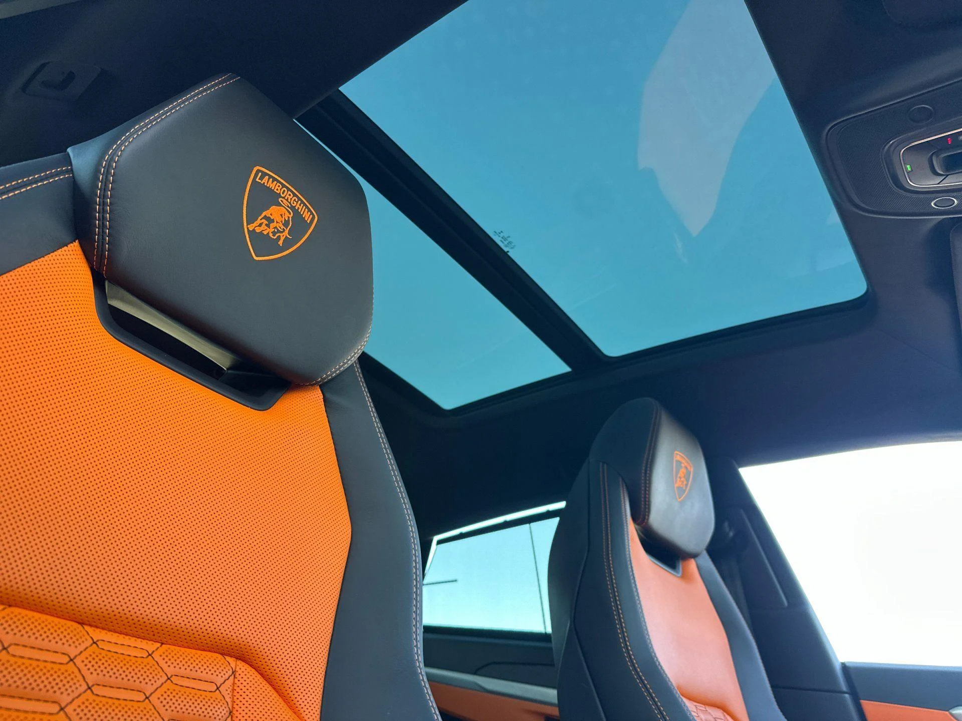 mph020_1040244635_Used_2021_Lamborghini_Urus_1772634333_c25f10116f