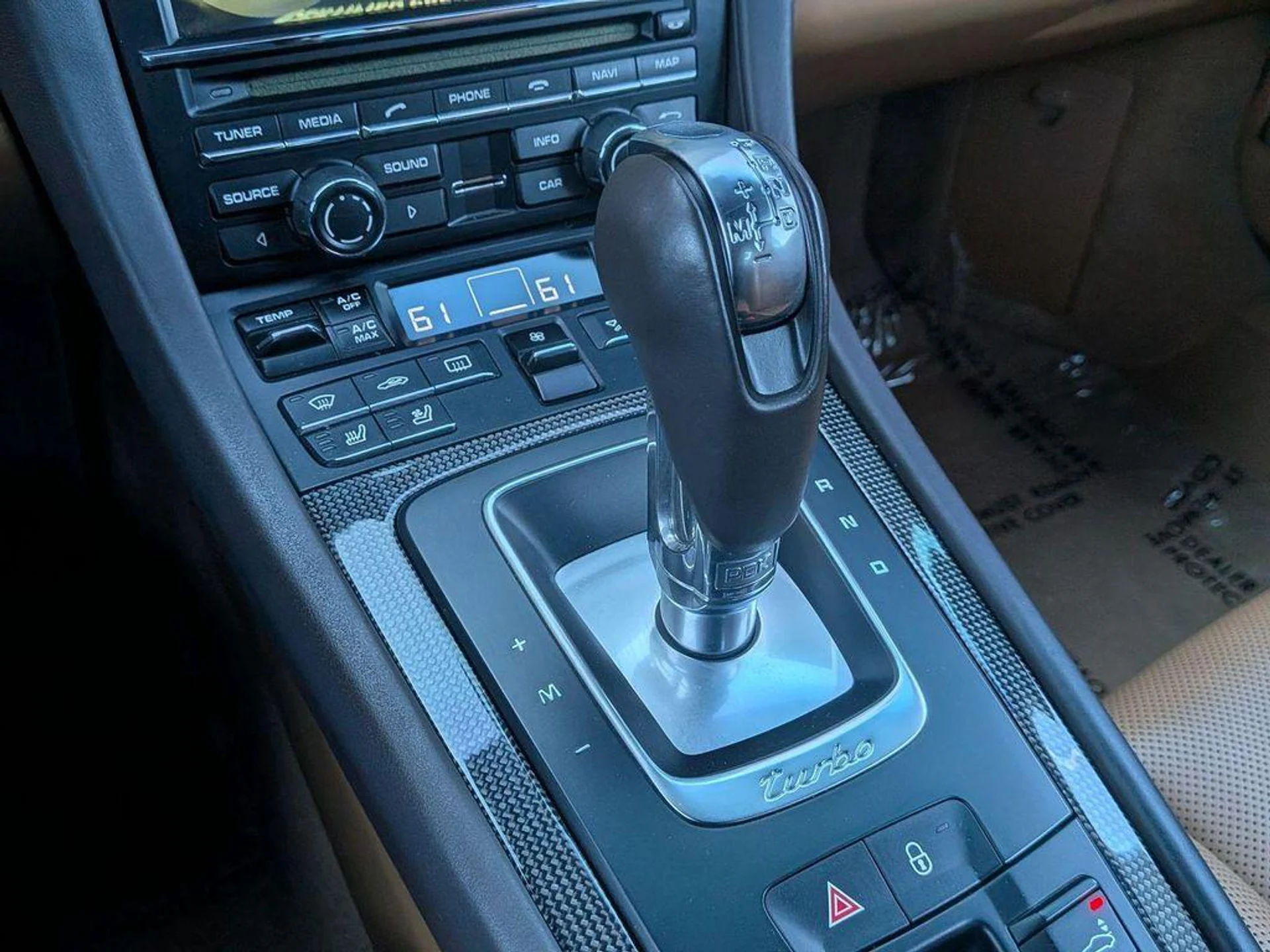 mph020_1043719645_G_Pc_Bm_KY_Qdr_M_Hob_H_Rg2_Y6_W1ppa_Y_1035f38926