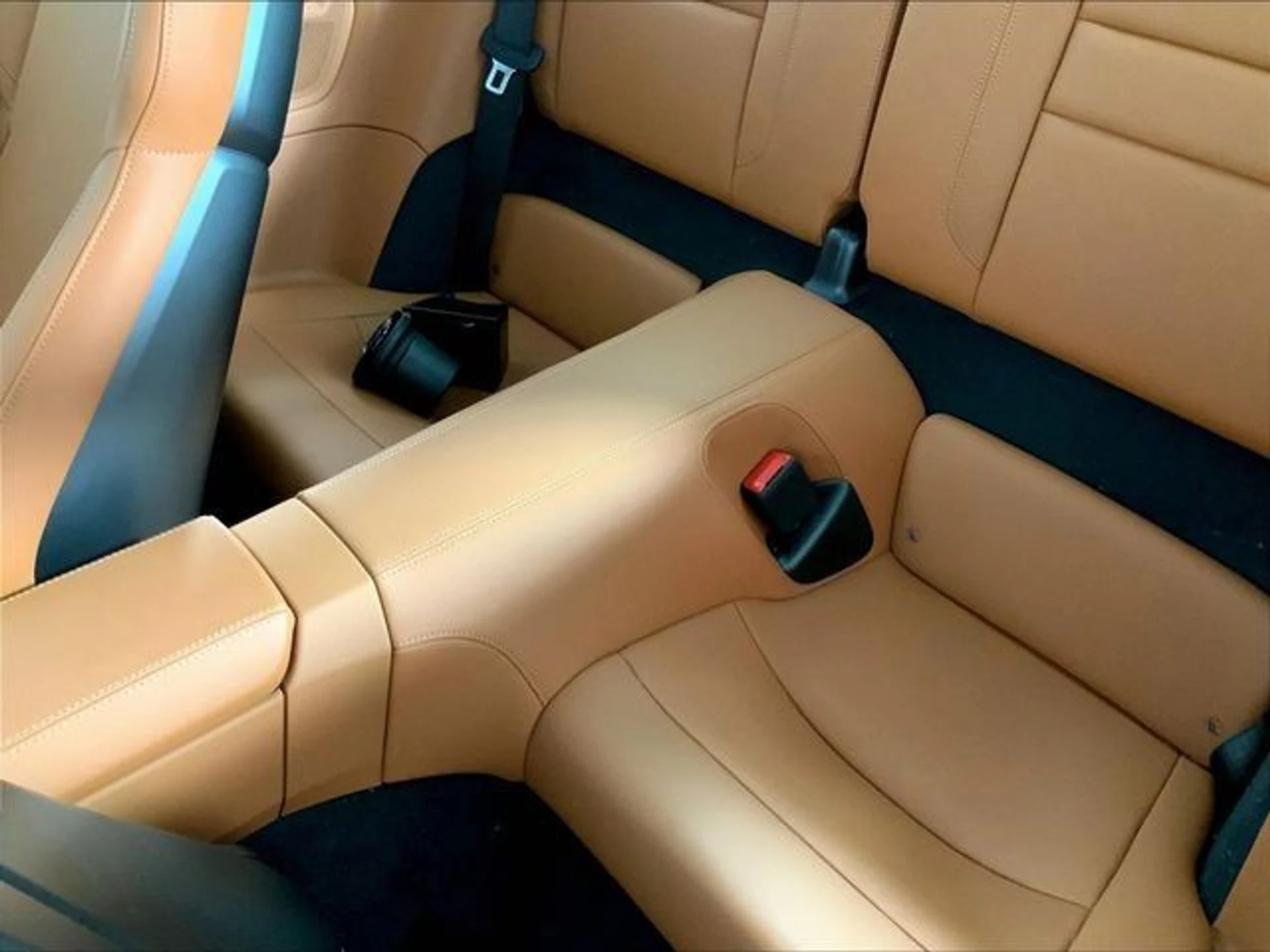 mph020_1049892562_eb1d142afd7b40eb53179b831cd51090_75db8f1ad6