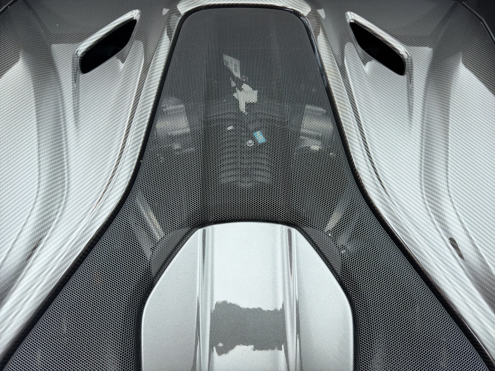mph020_1052810259_RPA_3855_engine_bay_002_6575c73653