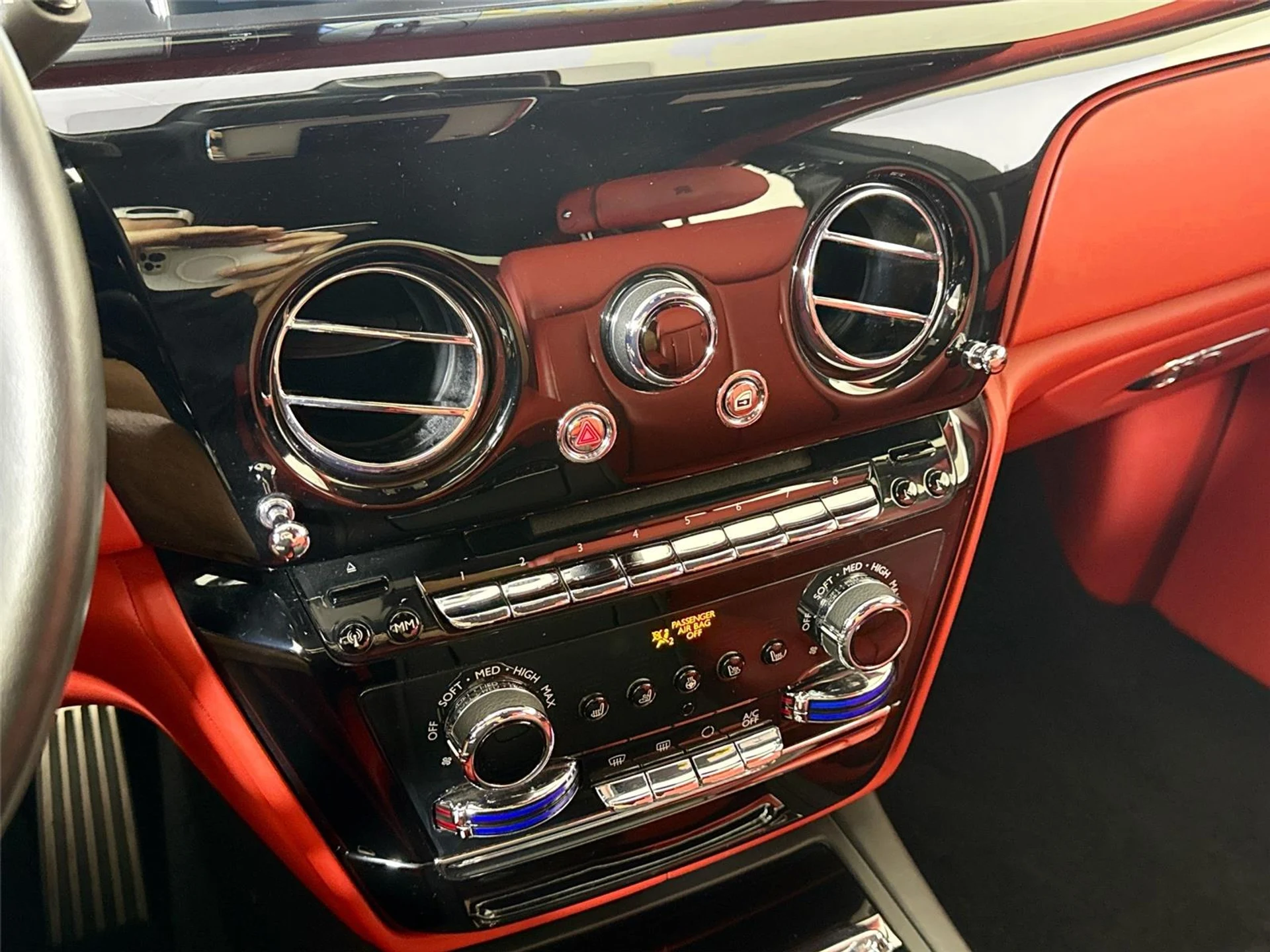 mph020_1054590866_ef65772312e4a026ba5402fa70cd7531_c594a4be37