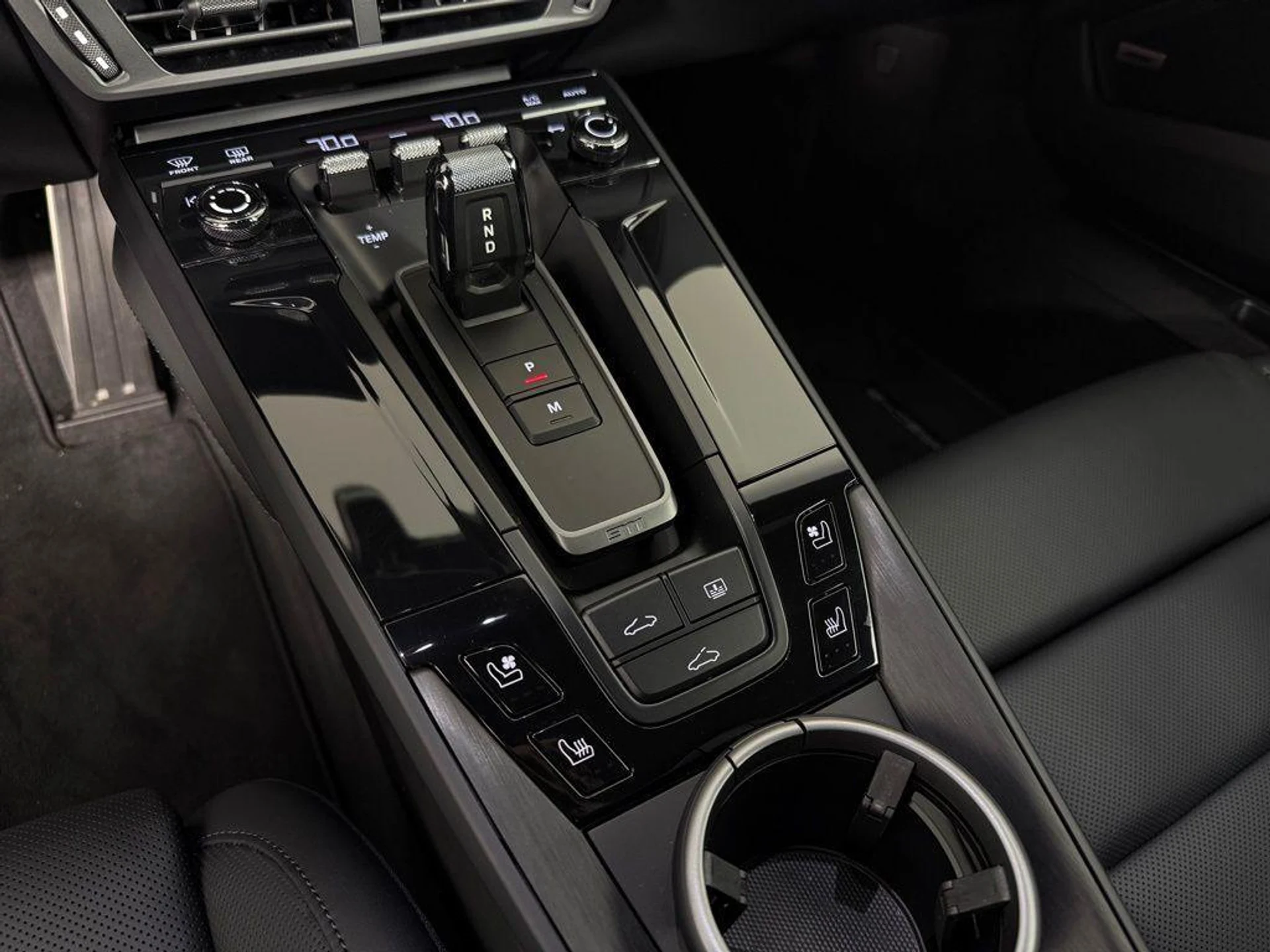 mph020_1058372273_W4_Pu4_6p_x_V_Bwt9qo9_Y0ix6_CAXA_e0284fd542