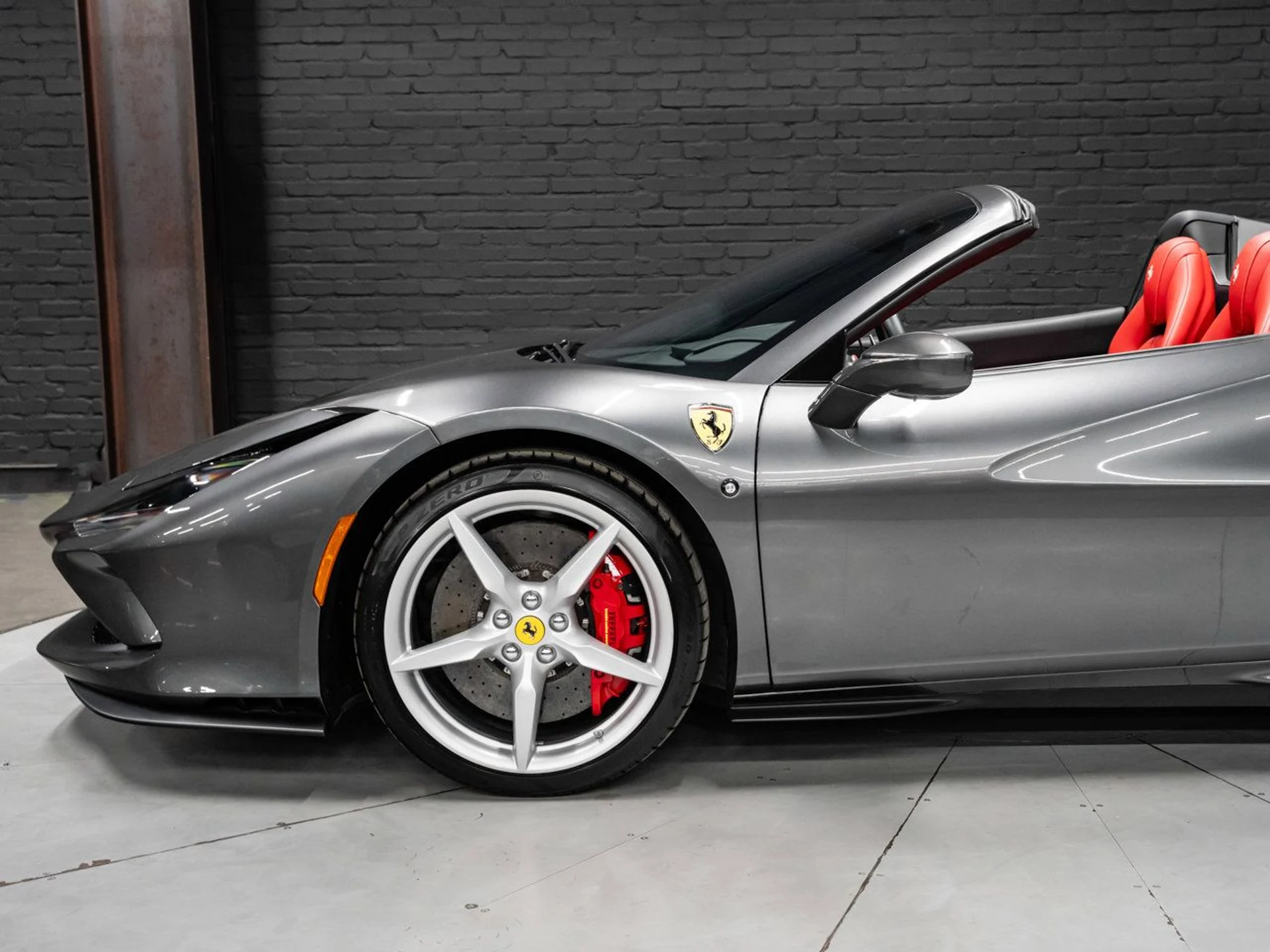 mph020_1058710654_ferrari_f8_spider_2021_74c04c57d4