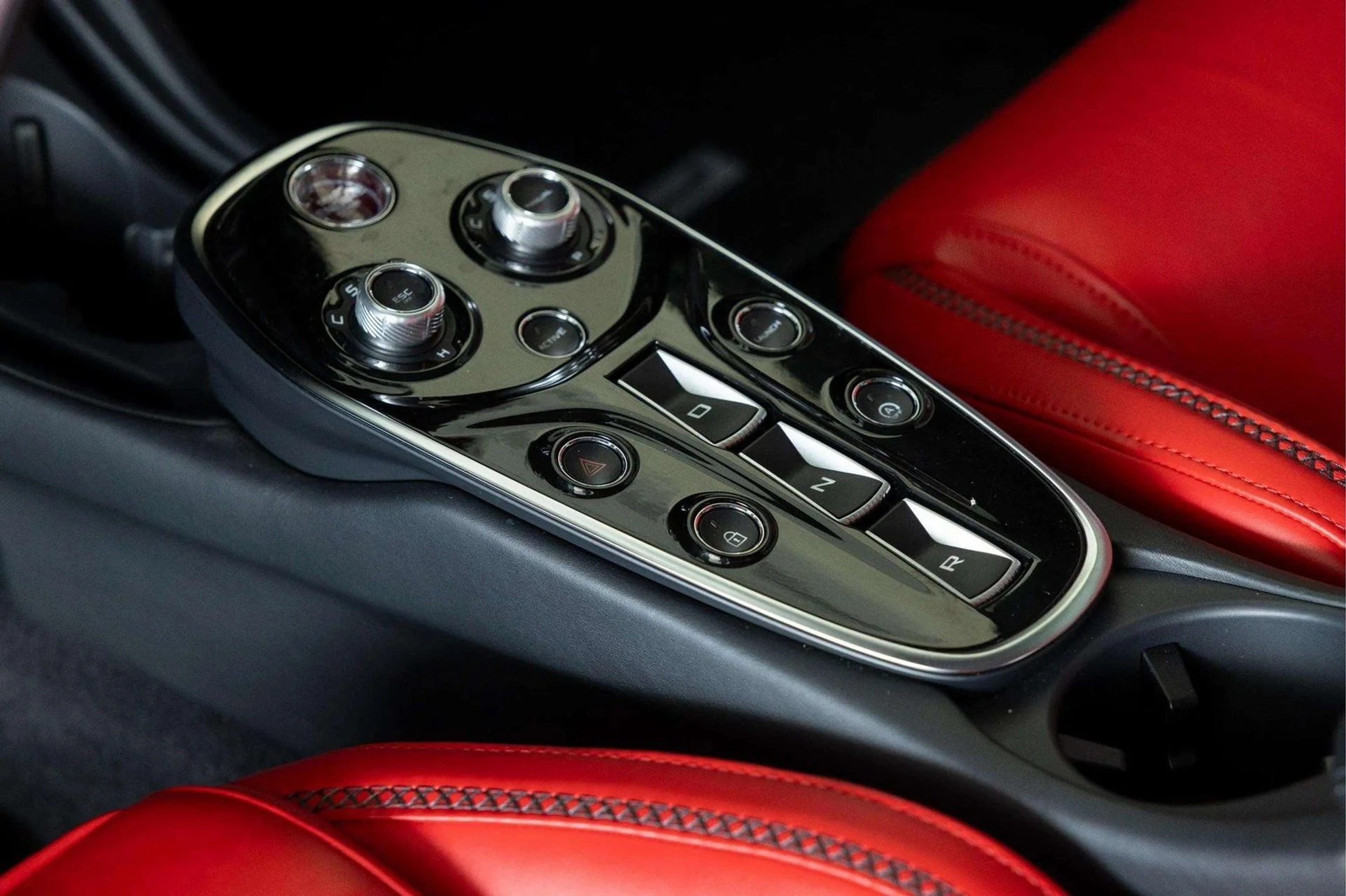 mph020_1065316535_image_21_8769f78769