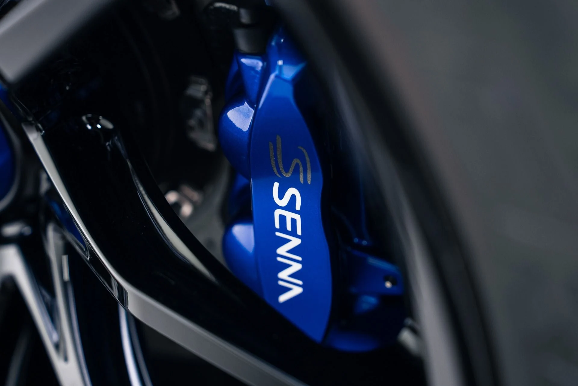 mph020_10668625_Used_2019_Mc_Laren_Senna_1765845968_145109e566