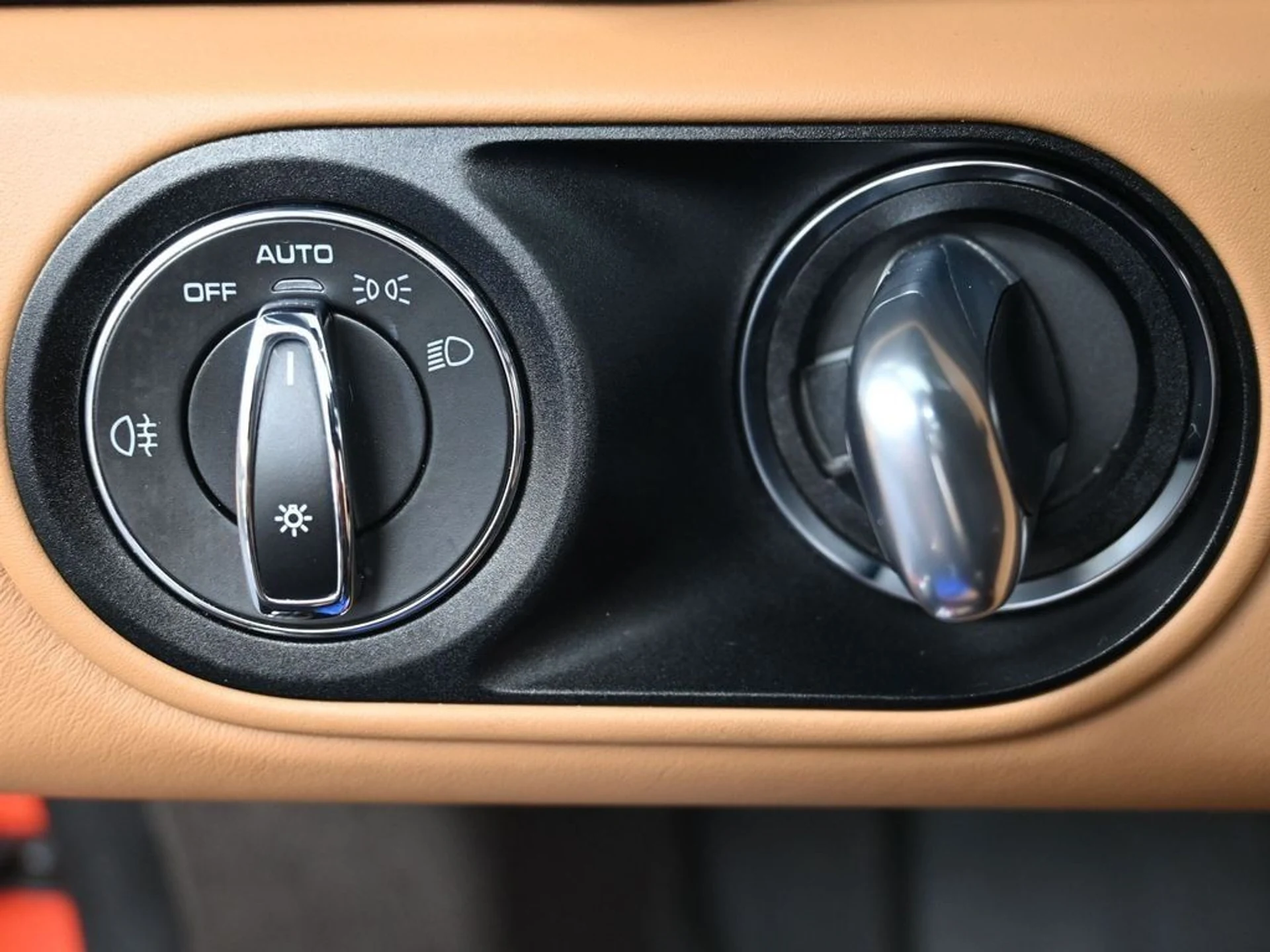 mph020_1067551693_bbeed9825320fcb614a8202011d4cff7x_002fad5c01