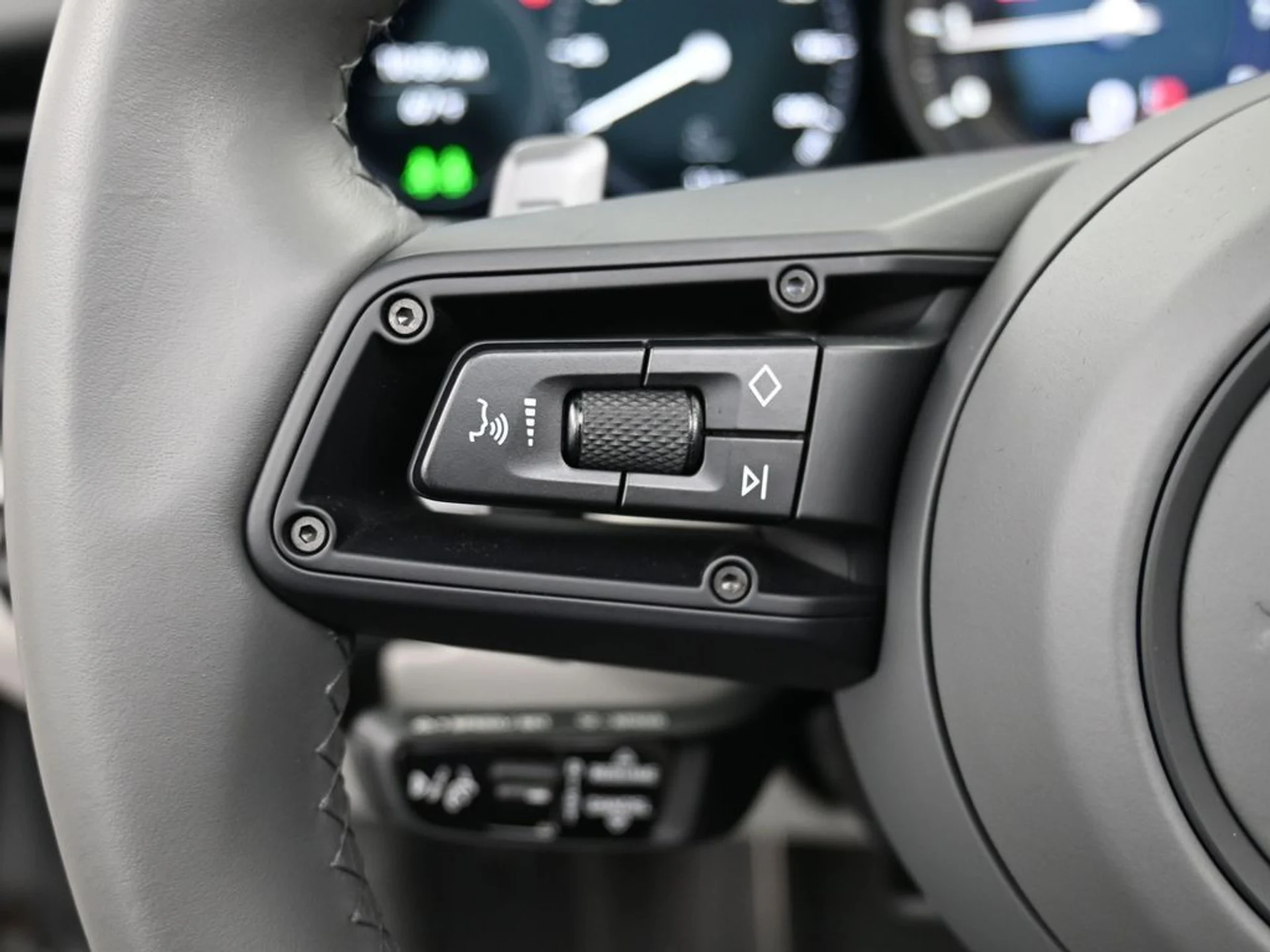 mph020_1068323914_56b5f19675faeda2af5f2c70cf82fd07_bf6f7bd929