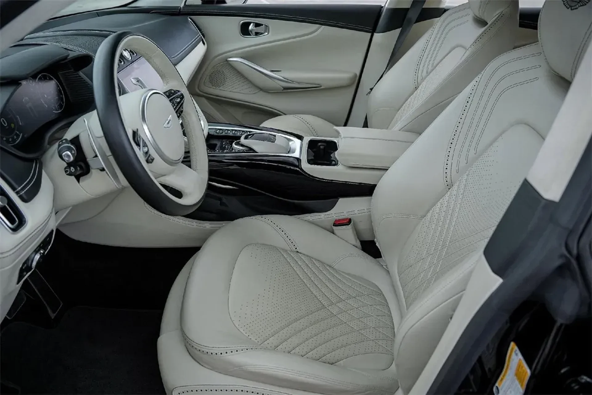 mph020_1069928359_f2a7105a0fc346cea1ef616c33546e23_9544598914