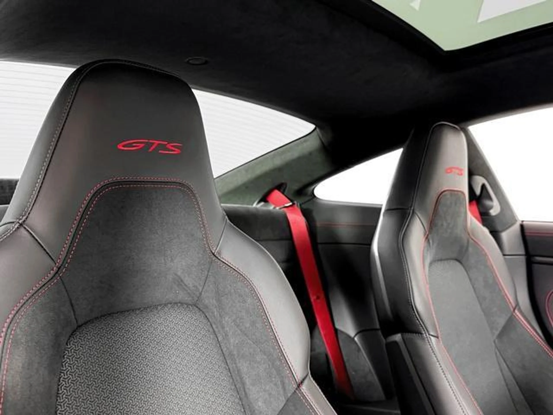 mph020_1070203879_ie_SF_8z6uyjjs_N_FQ_Glj_I_Xw_Ndv5_M_62103aed10