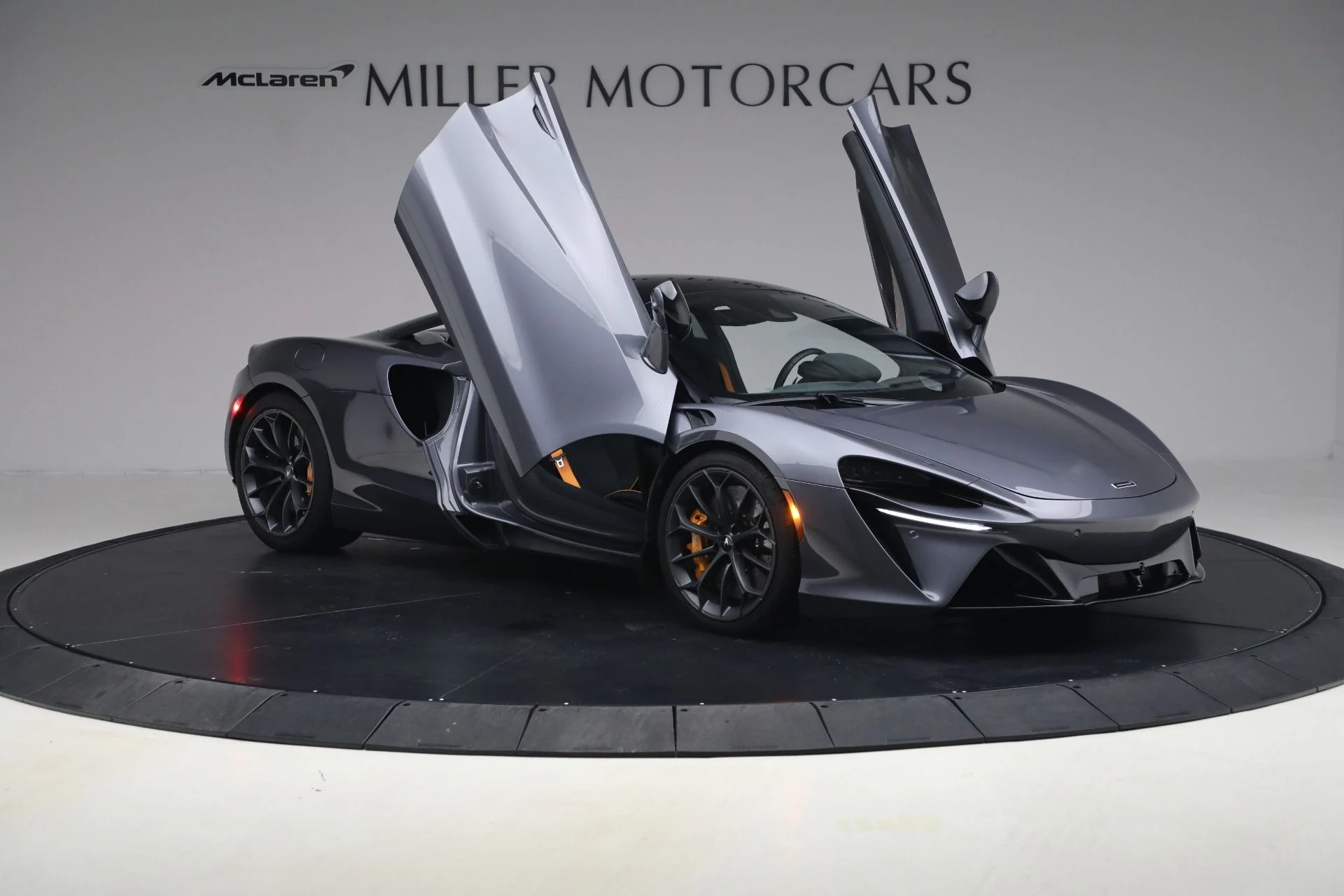 mph020_1074832777_Used_2024_Mc_Laren_Artura_Performance_db1c88823a