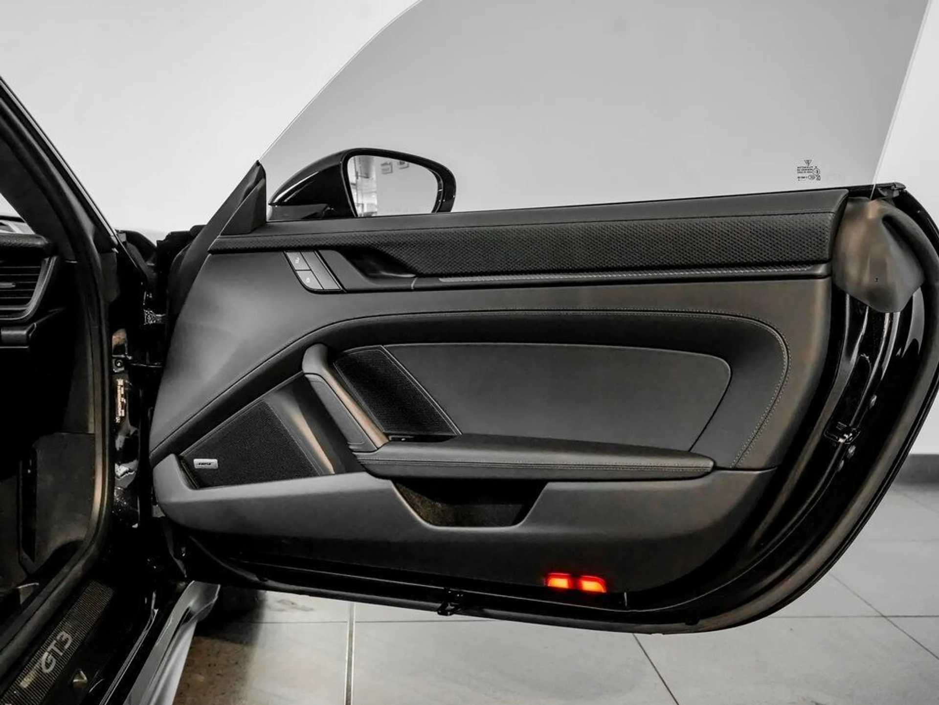 mph020_1075335719_2c5b5d806a437695c0fef501fe1d5a21_427b891257