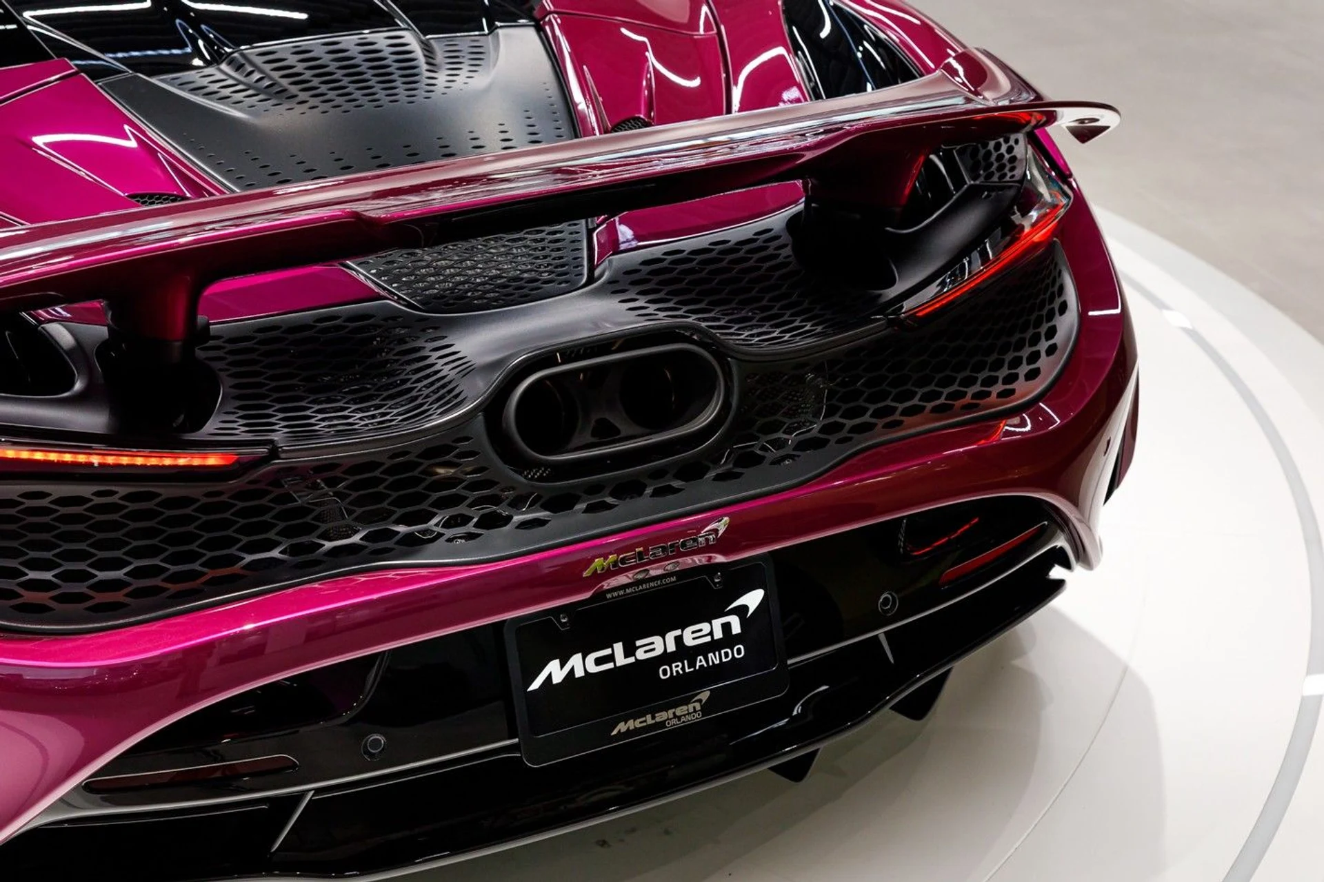 mph020_1077524780_630_p21_l_f34a5a303d