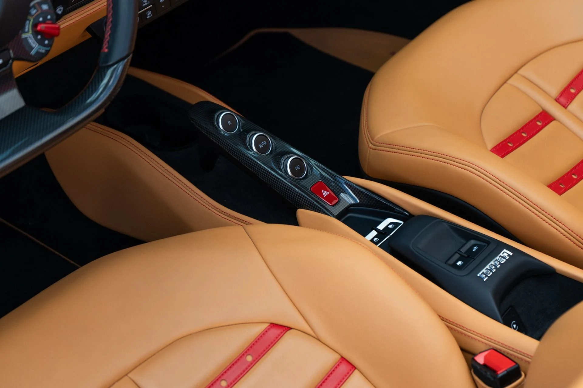 mph020_1085287543_Used_2023_Ferrari_F8_Spider_1759528459_5e40b3f339